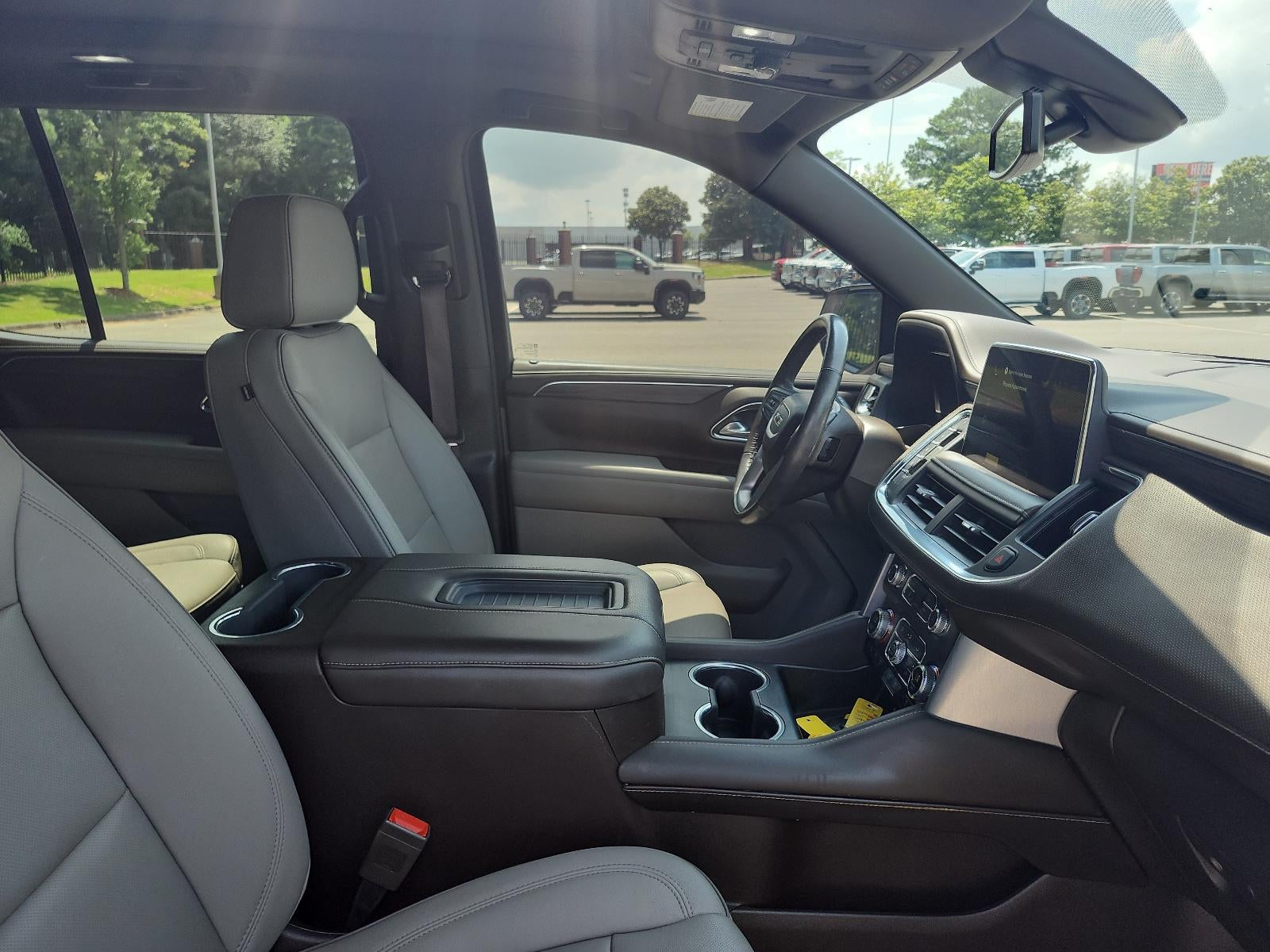 2022 GMC Yukon SLT