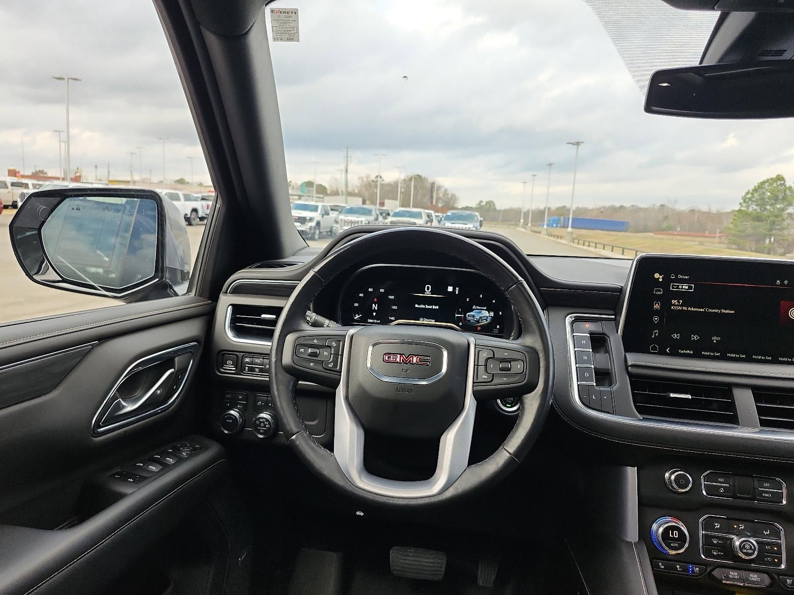 2022 GMC Yukon SLT