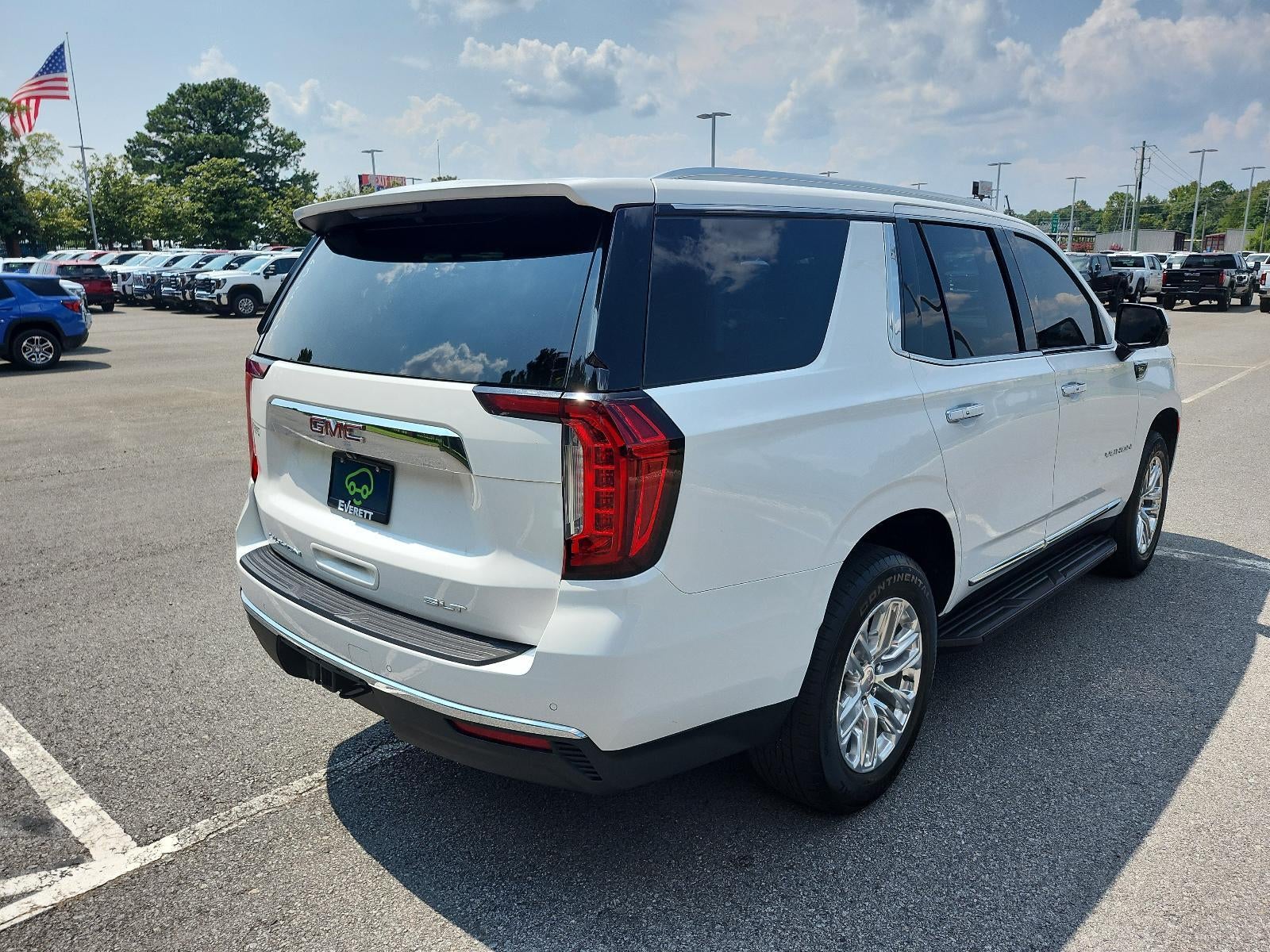 2024 GMC Yukon SLT