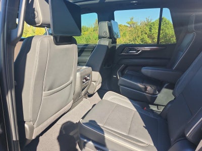 2025 GMC Yukon Elevation