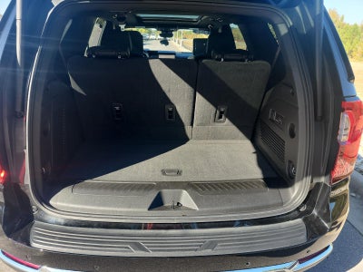 2025 GMC Yukon Elevation