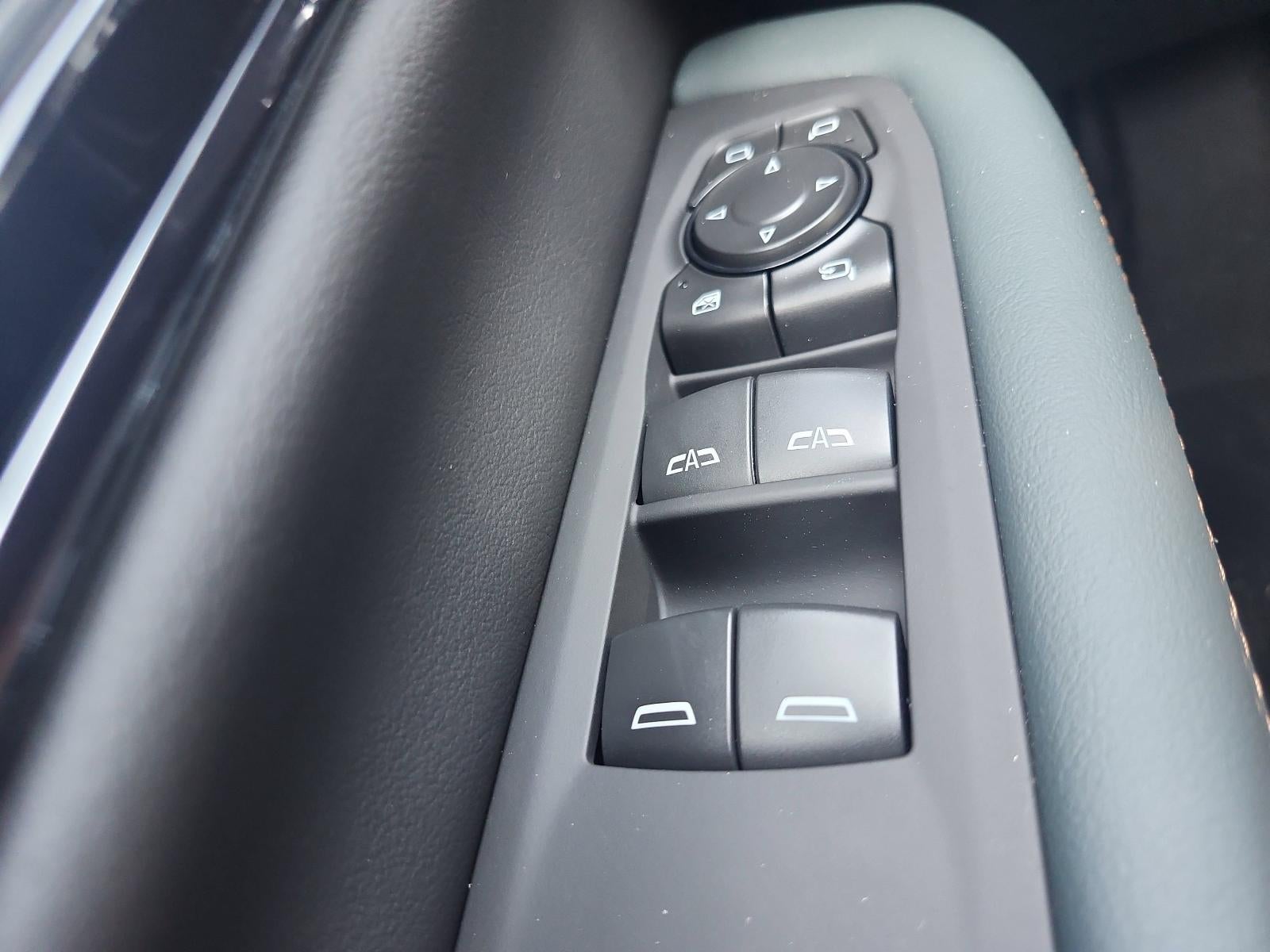 2027 GMC Yukon 4WD 4dr AT4
