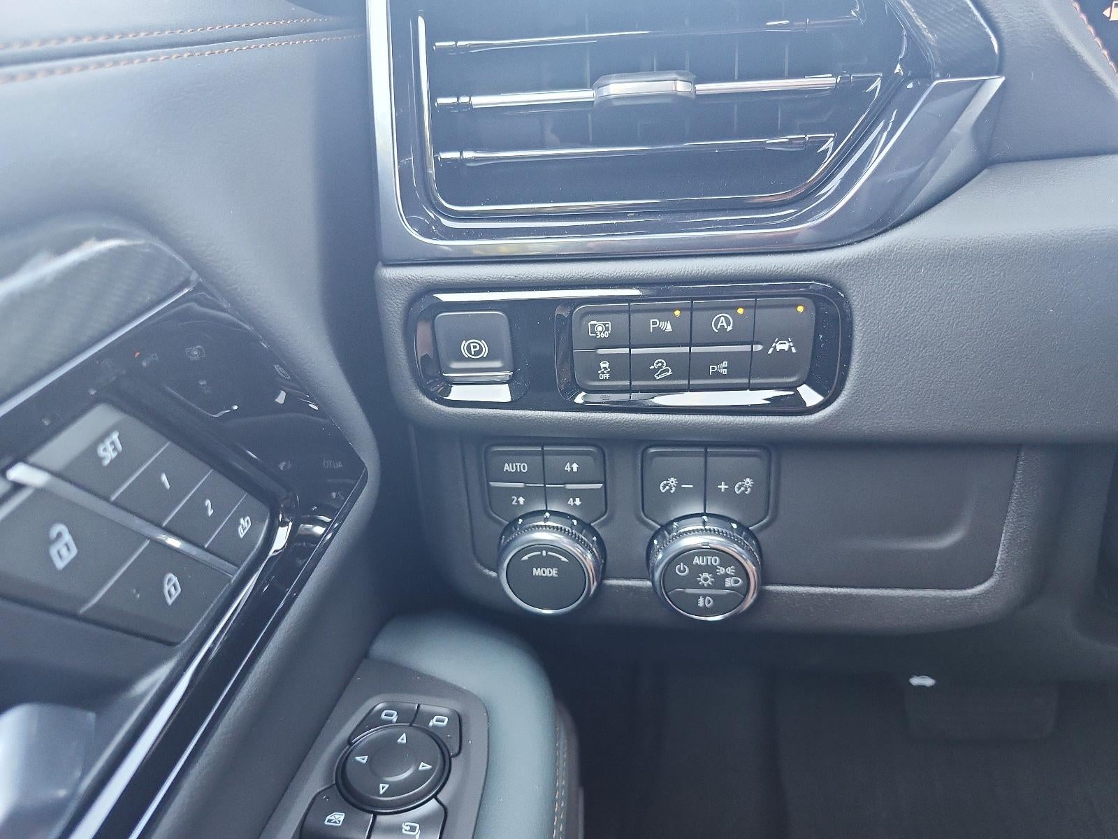 2027 GMC Yukon 4WD 4dr AT4