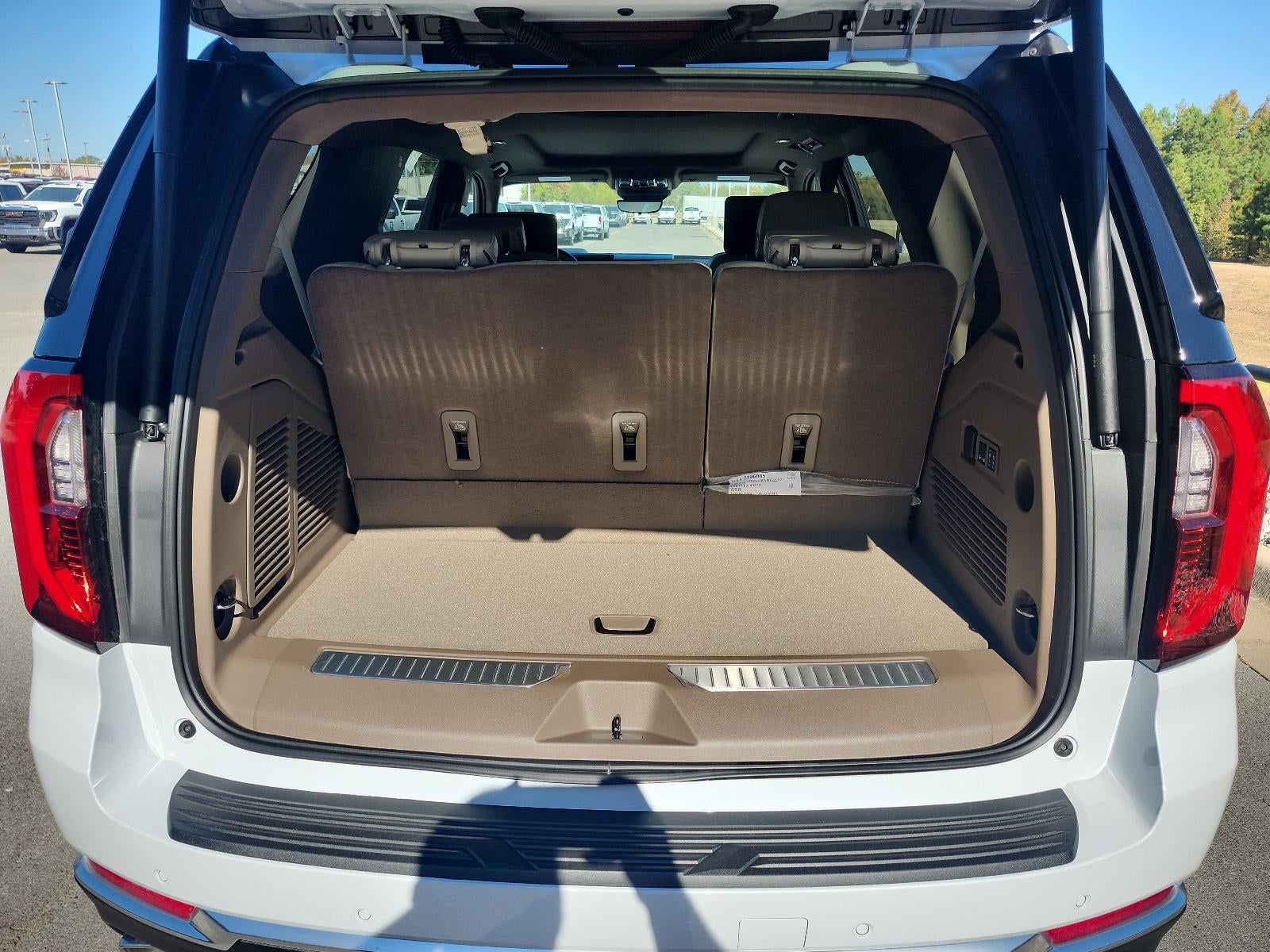 2027 GMC Yukon 4WD 4dr Denali