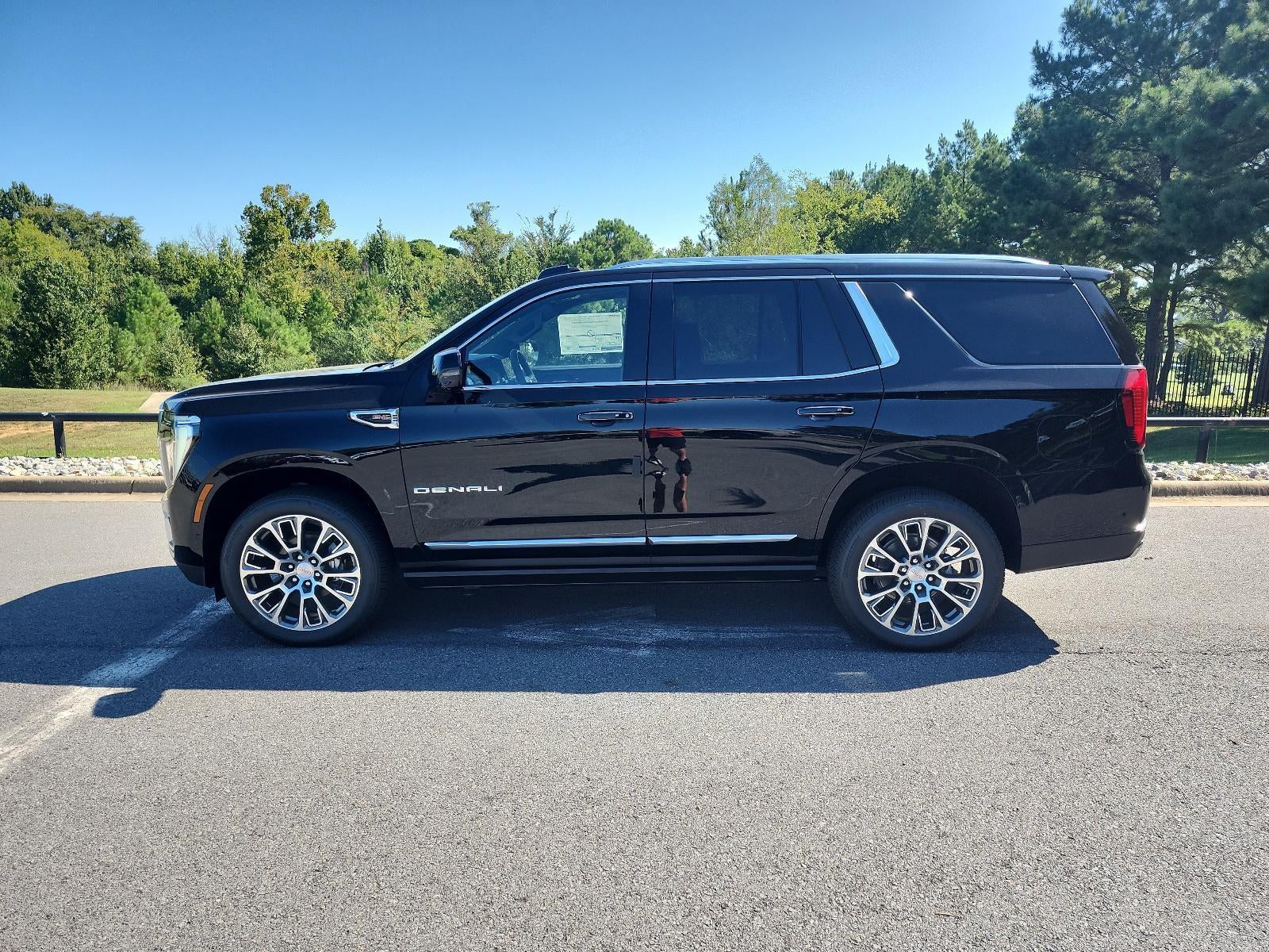 2027 GMC Yukon 4WD 4dr Denali