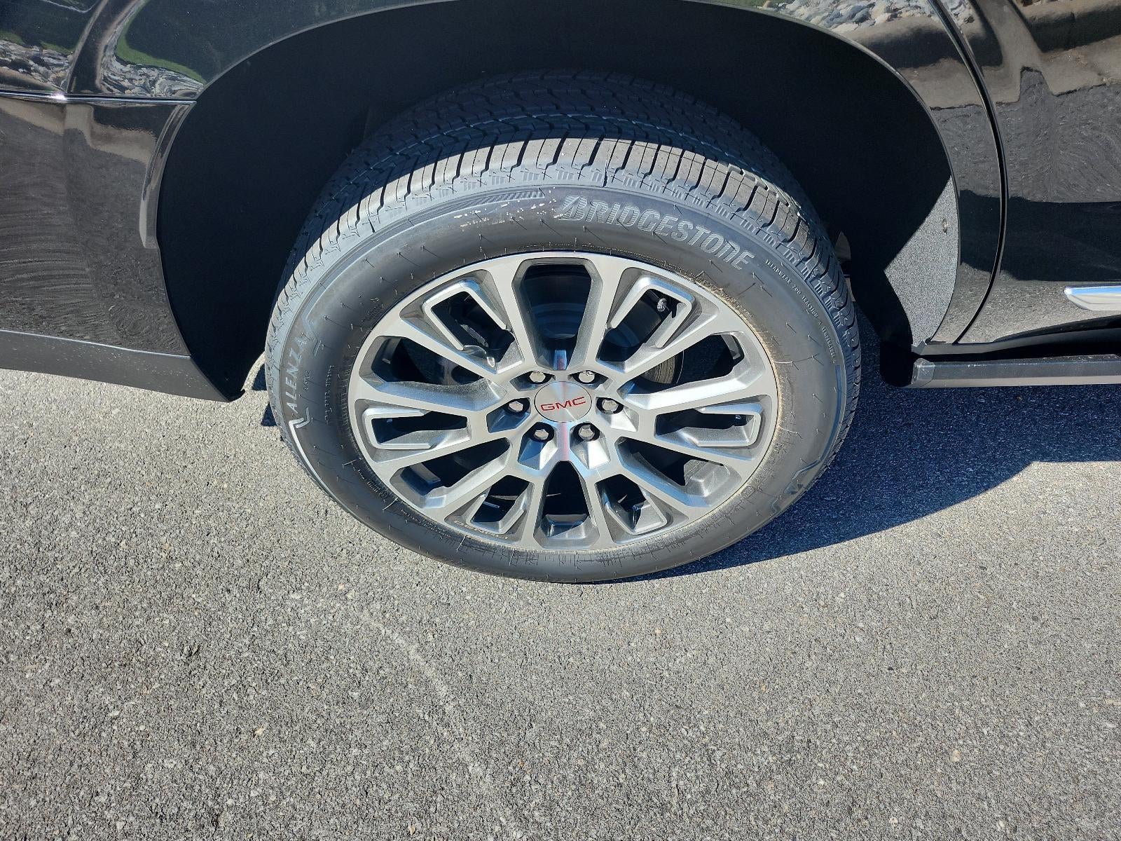 2027 GMC Yukon 4WD 4dr Denali