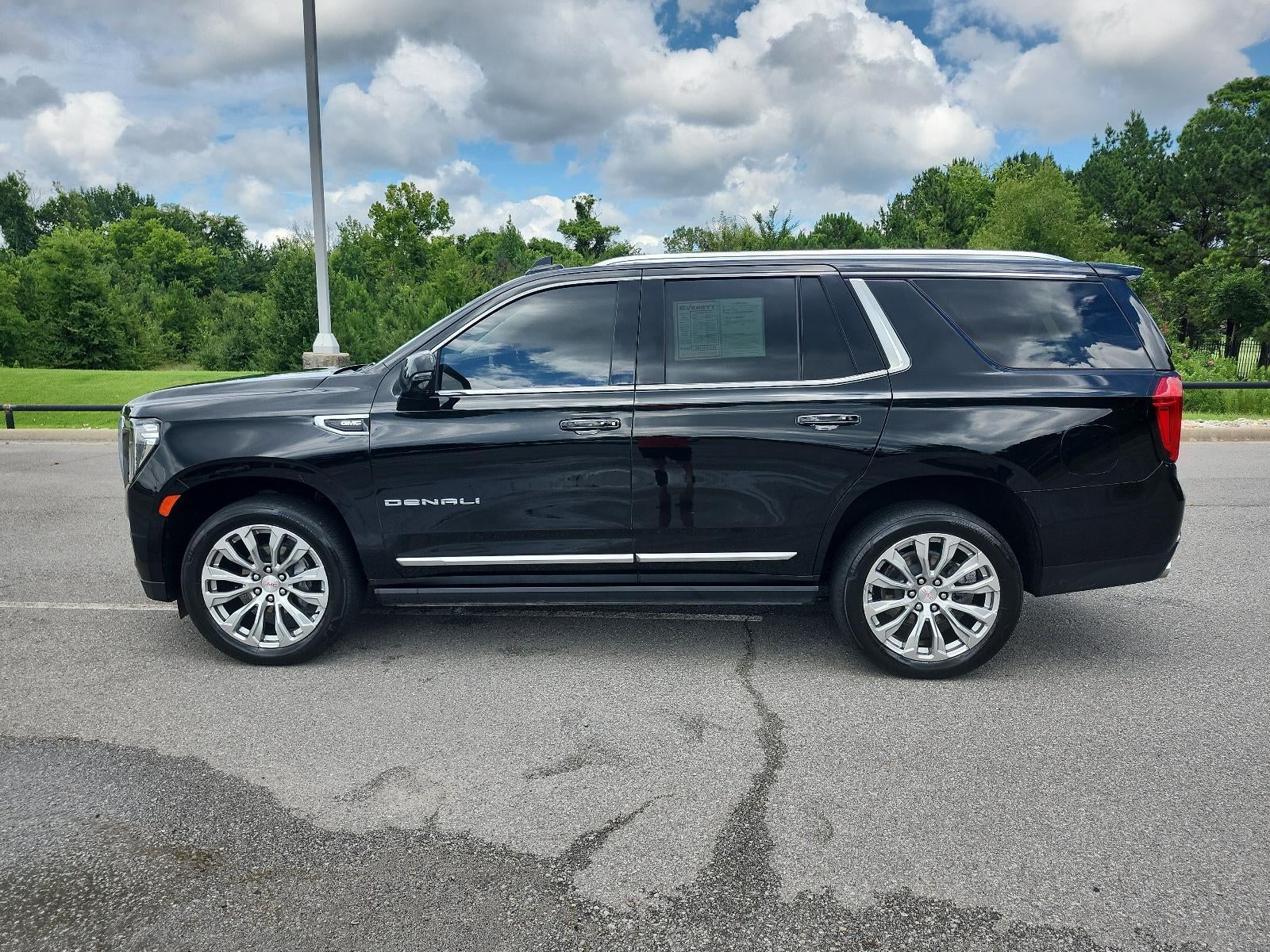 2024 GMC Yukon Denali