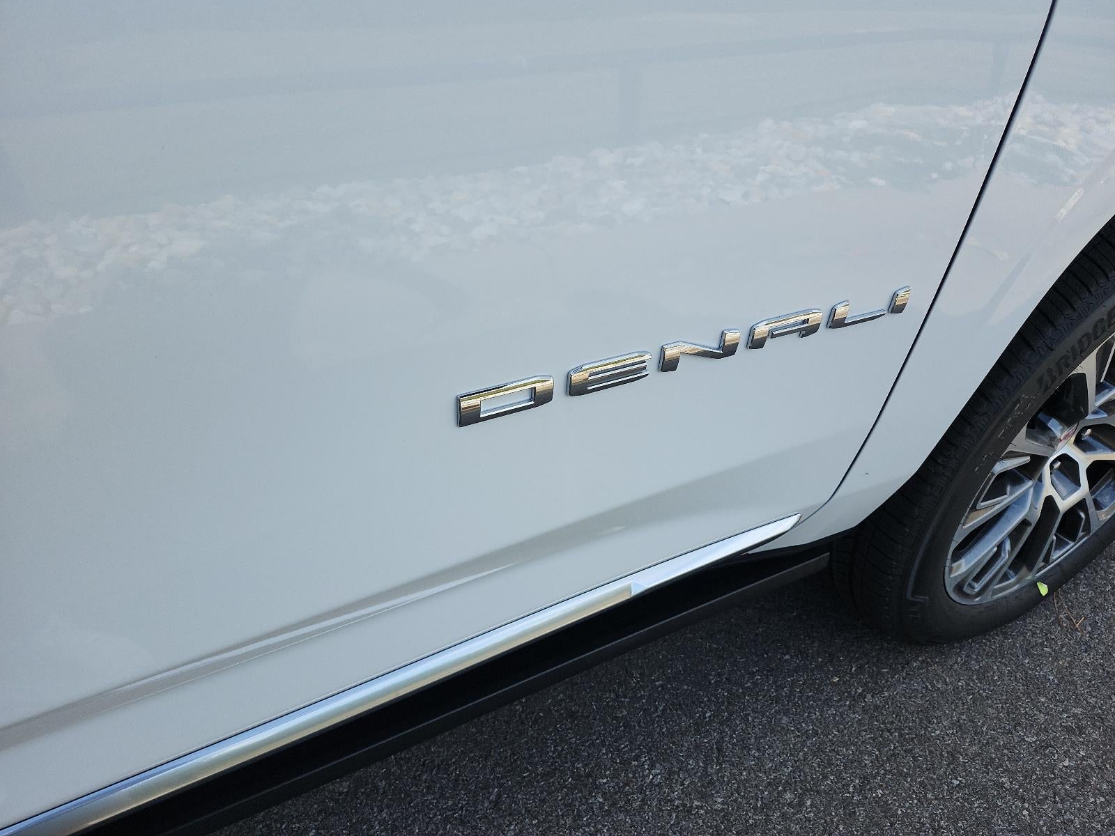 2027 GMC Yukon 4WD 4dr Denali