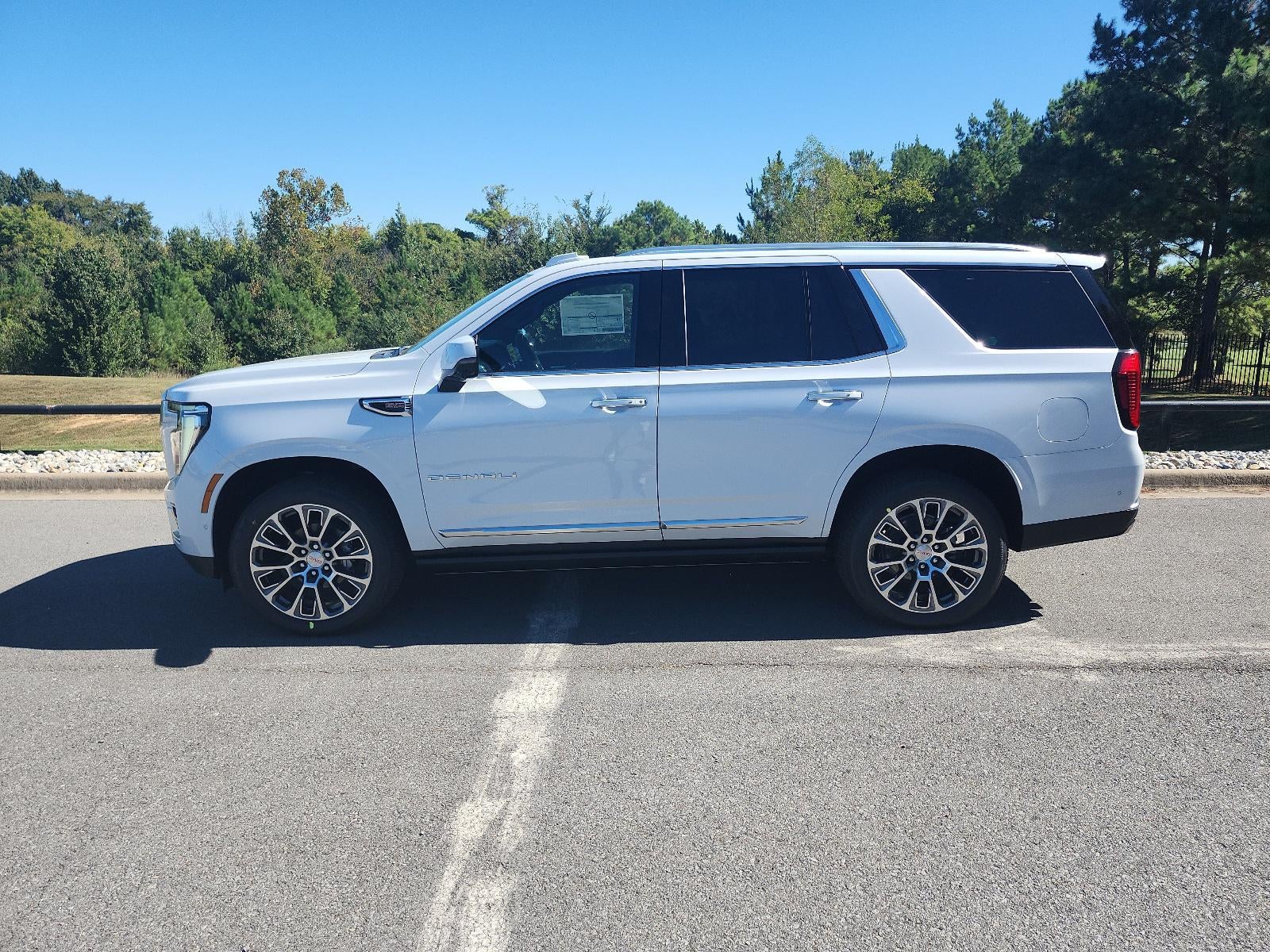 2027 GMC Yukon 4WD 4dr Denali