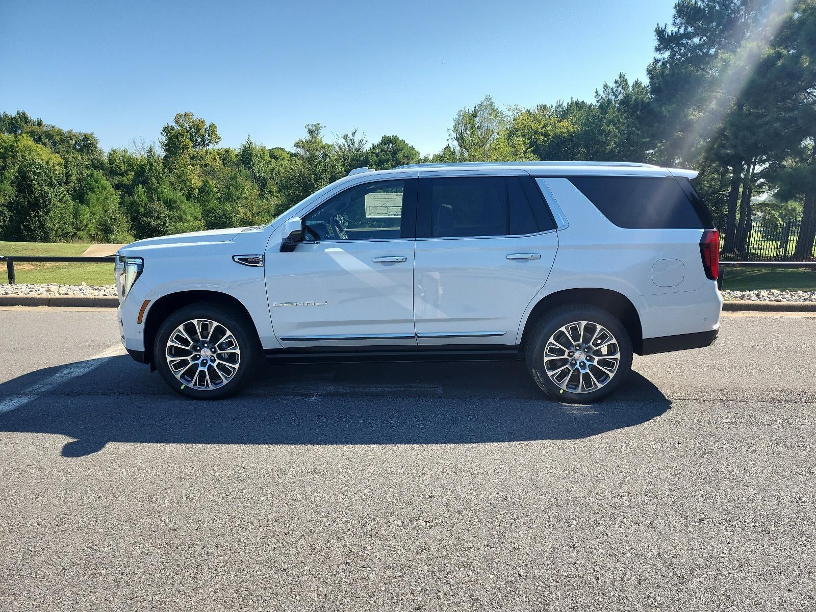 2027 GMC Yukon 4WD 4dr Denali