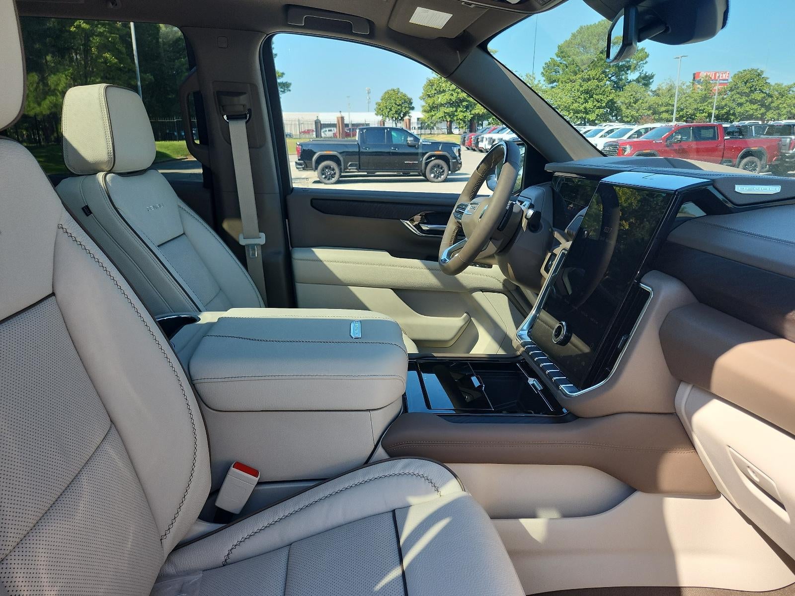 2027 GMC Yukon 4WD 4dr Denali