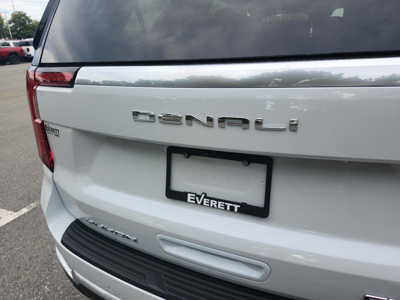 2027 GMC Yukon 4WD 4dr Denali