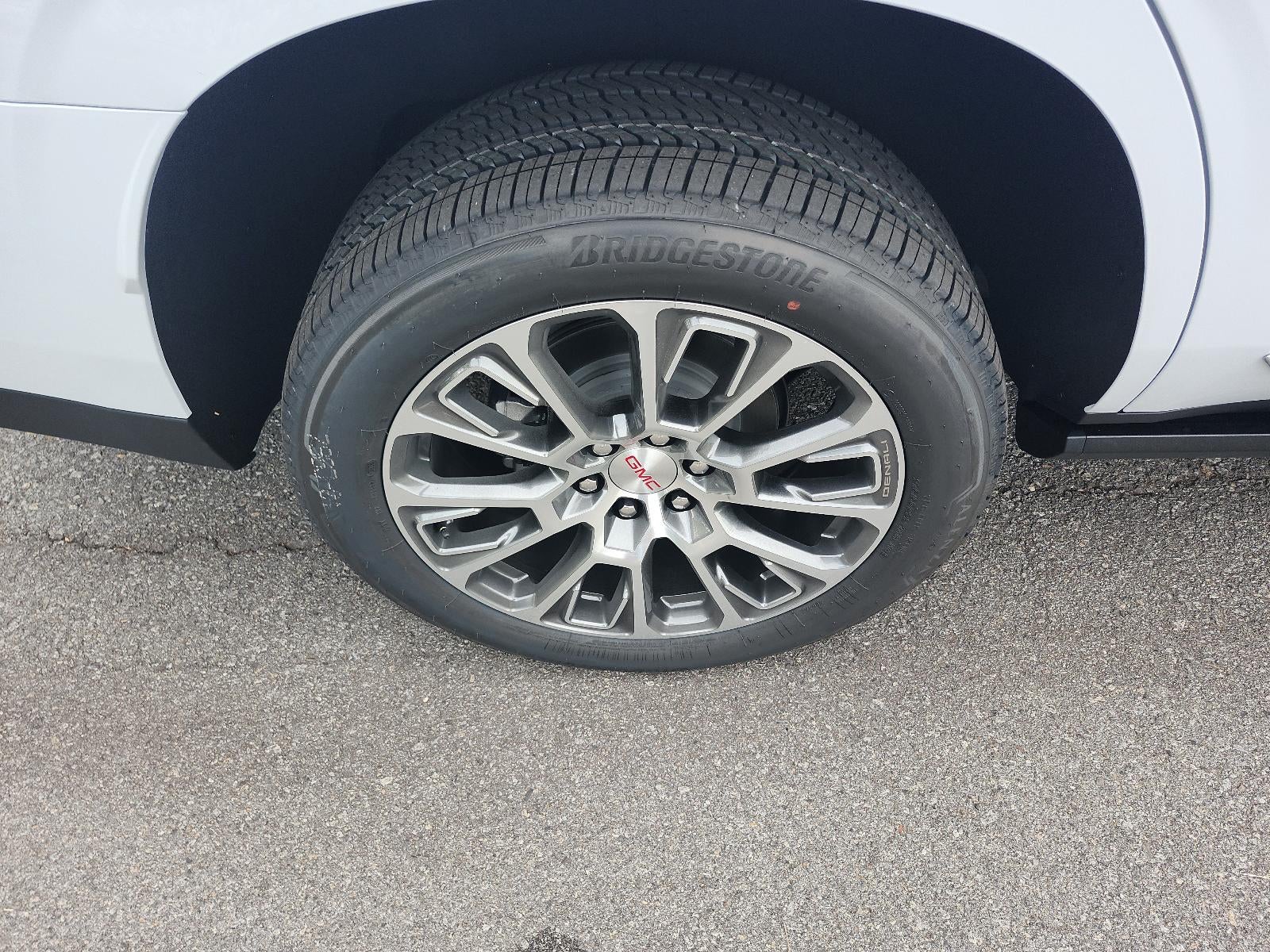 2027 GMC Yukon 4WD 4dr Denali