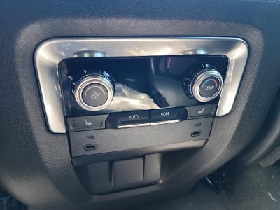 2027 GMC Yukon 4WD 4dr Denali