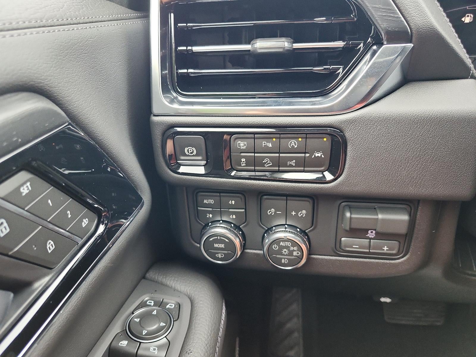 2027 GMC Yukon 4WD 4dr Denali