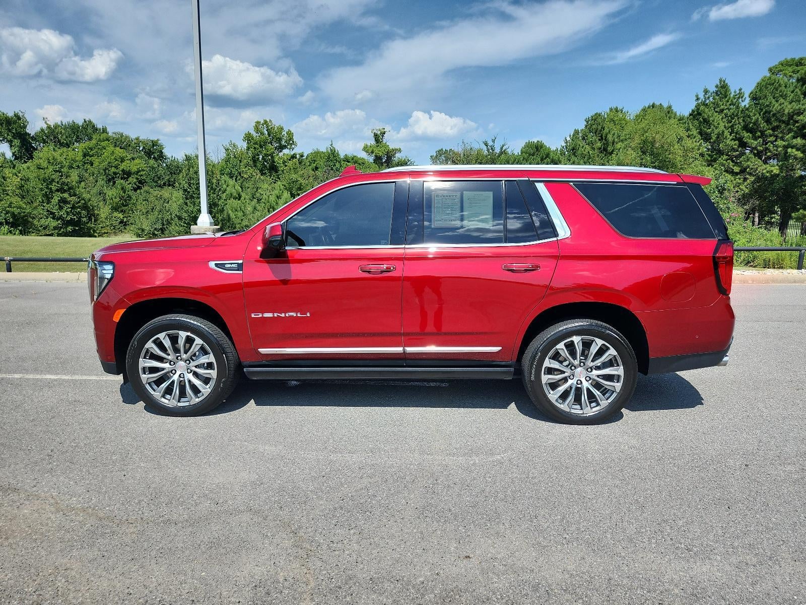 2023 GMC Yukon Denali