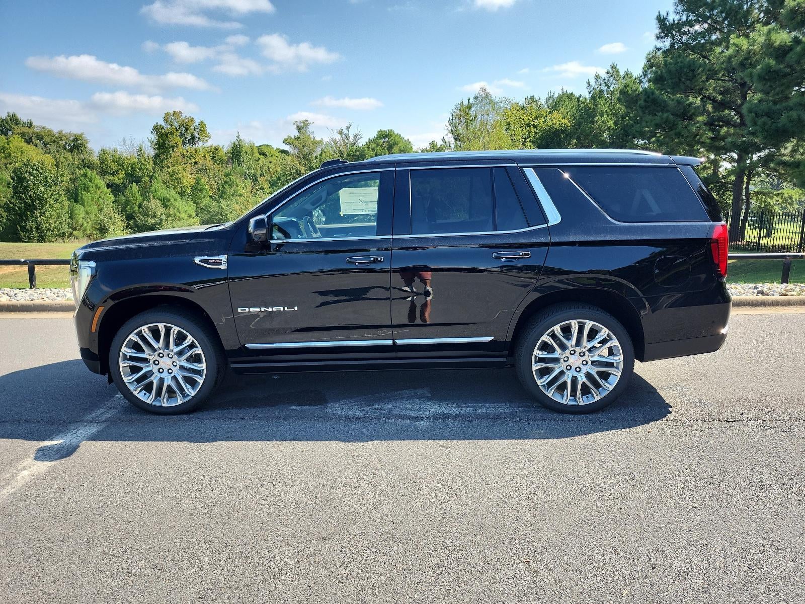 2027 GMC Yukon 4WD 4dr Denali