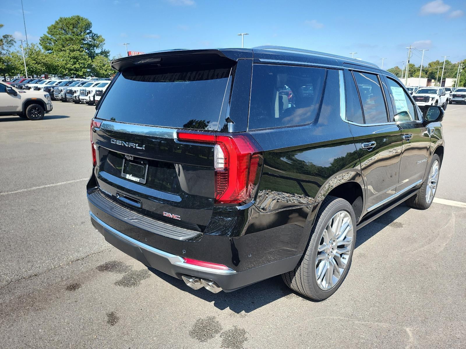 2027 GMC Yukon 4WD 4dr Denali
