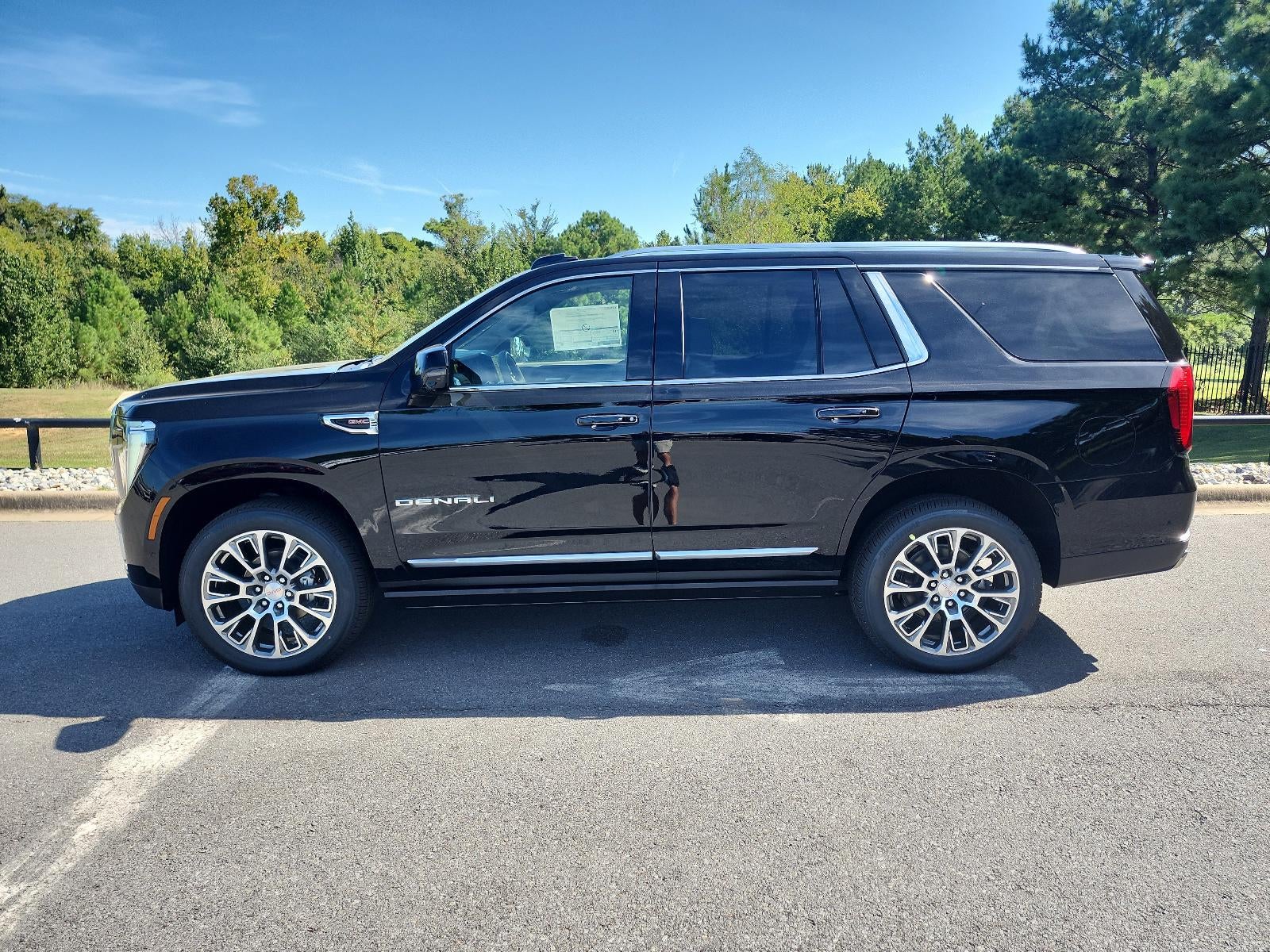 2027 GMC Yukon 4WD 4dr Denali