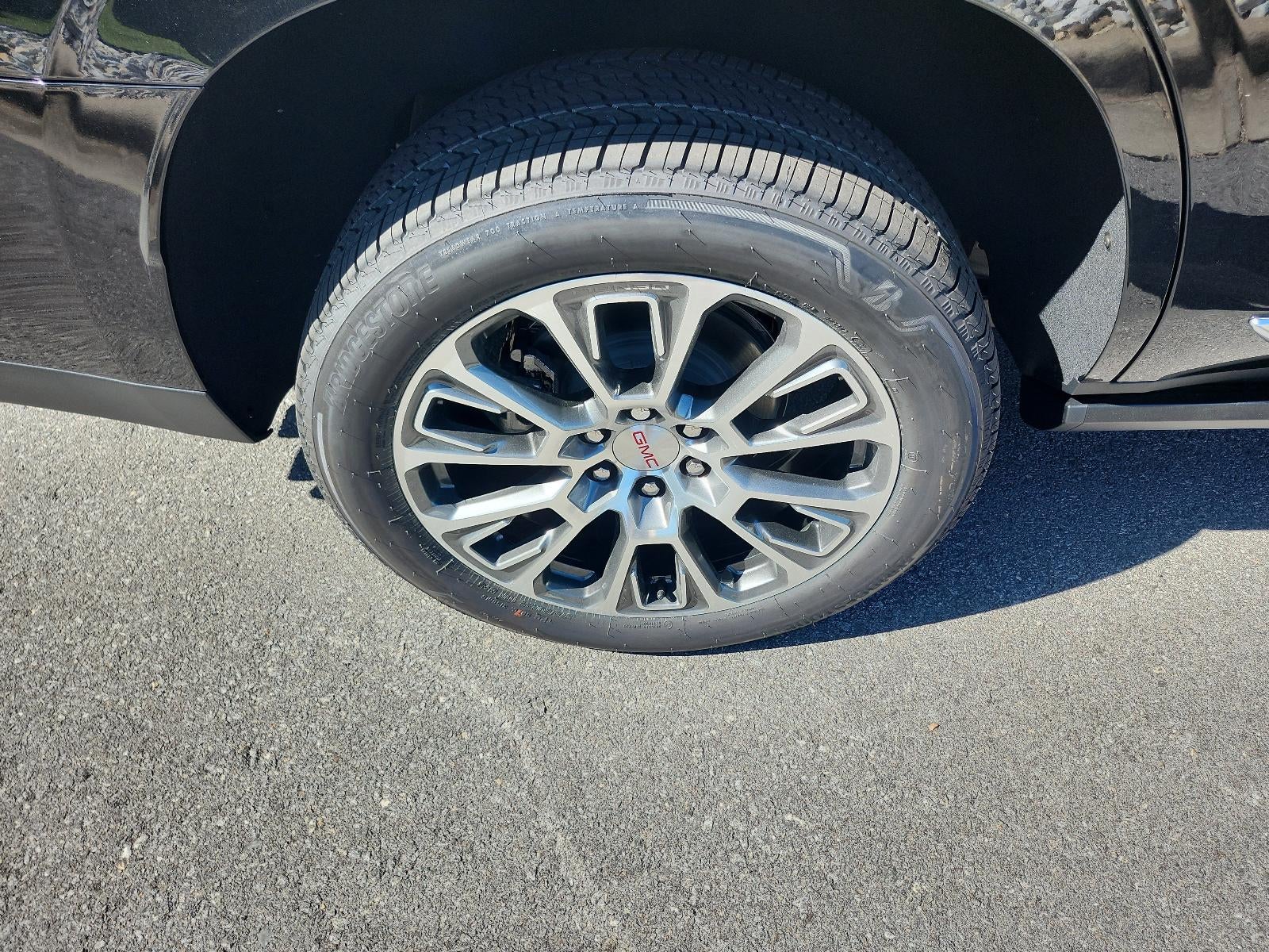 2027 GMC Yukon 4WD 4dr Denali