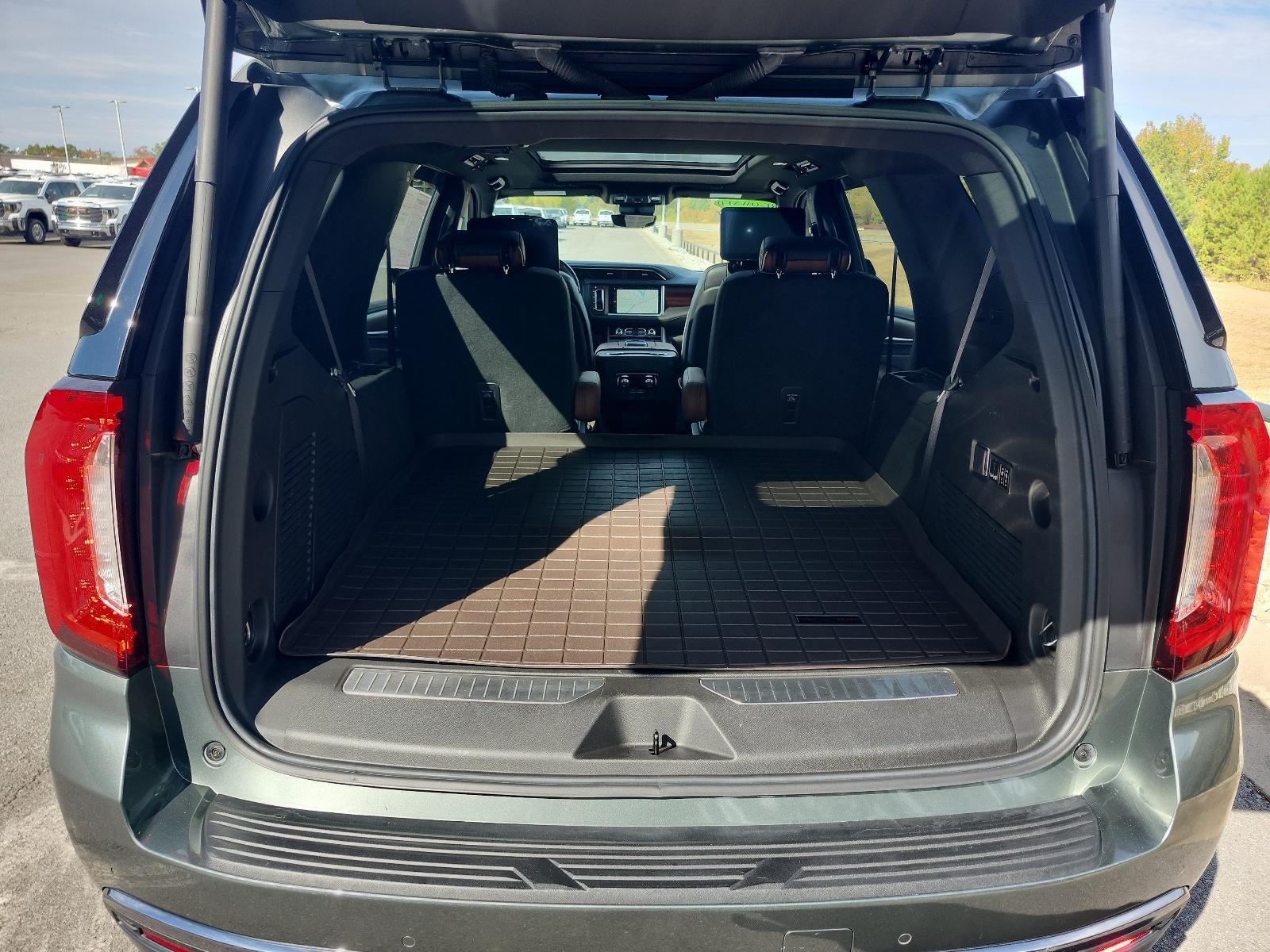 2023 GMC Yukon Denali Ultimate