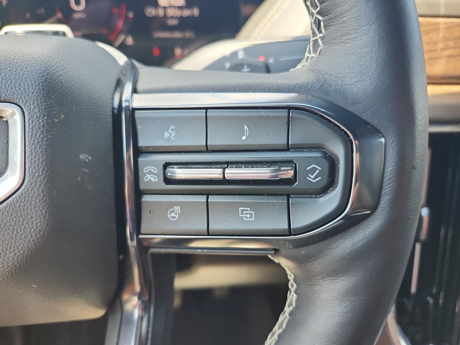 2025 GMC Yukon Denali Ultimate