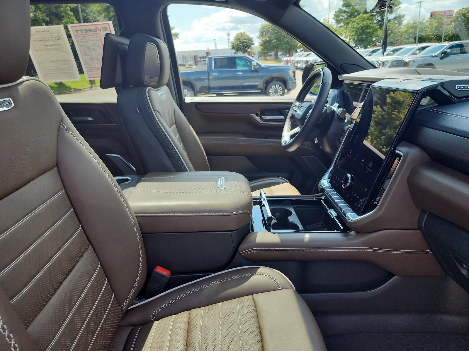 2025 GMC Yukon Denali Ultimate