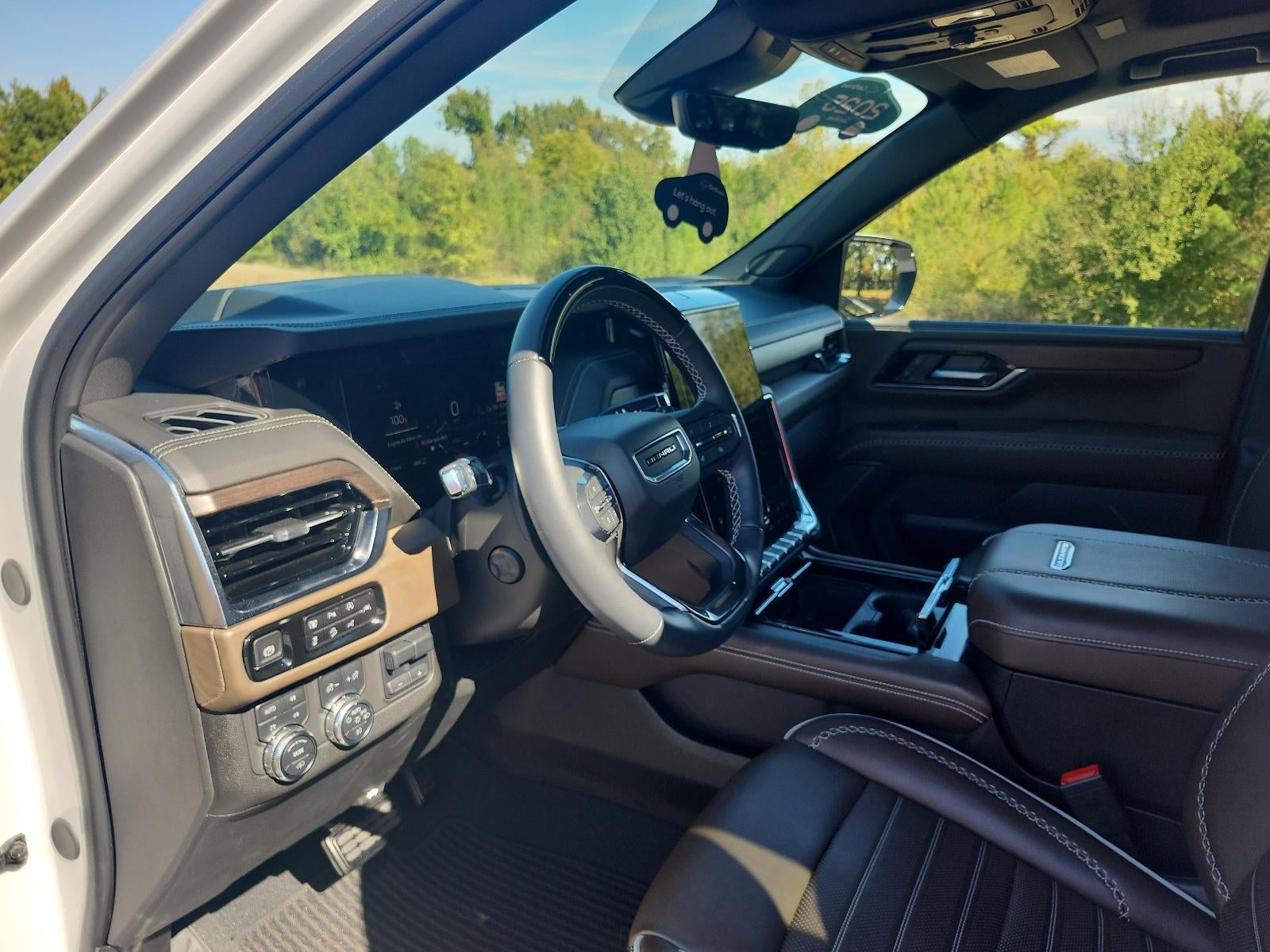 2025 GMC Yukon Denali Ultimate