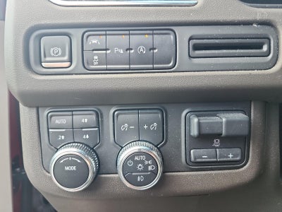 2024 GMC Yukon XL SLE