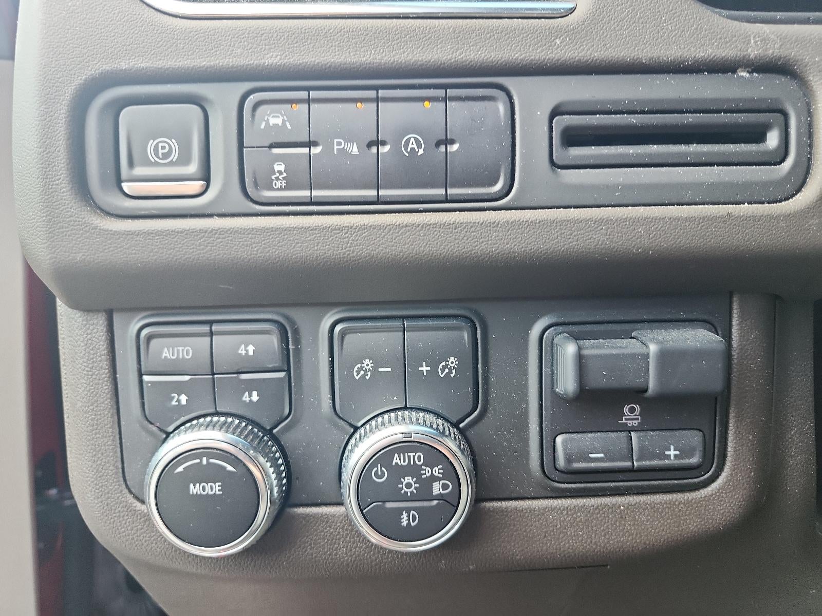 2024 GMC Yukon XL SLE