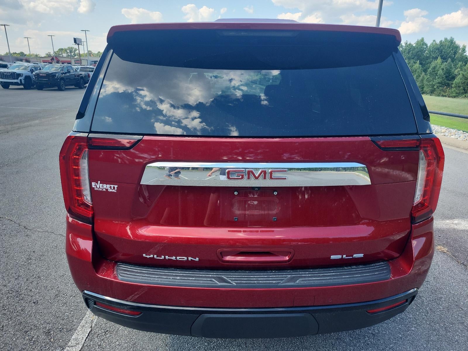 2024 GMC Yukon XL SLE