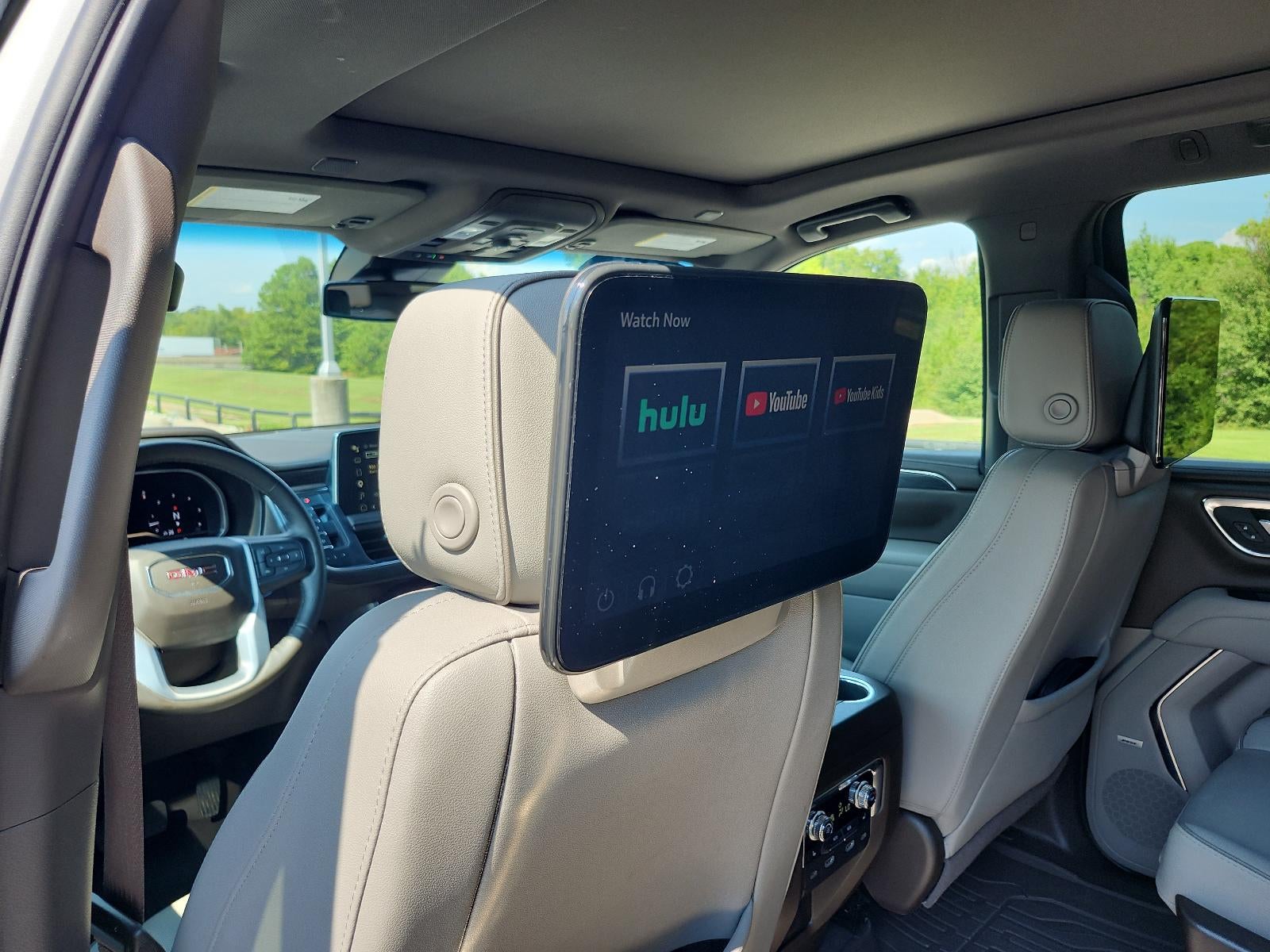 2023 GMC Yukon XL SLT