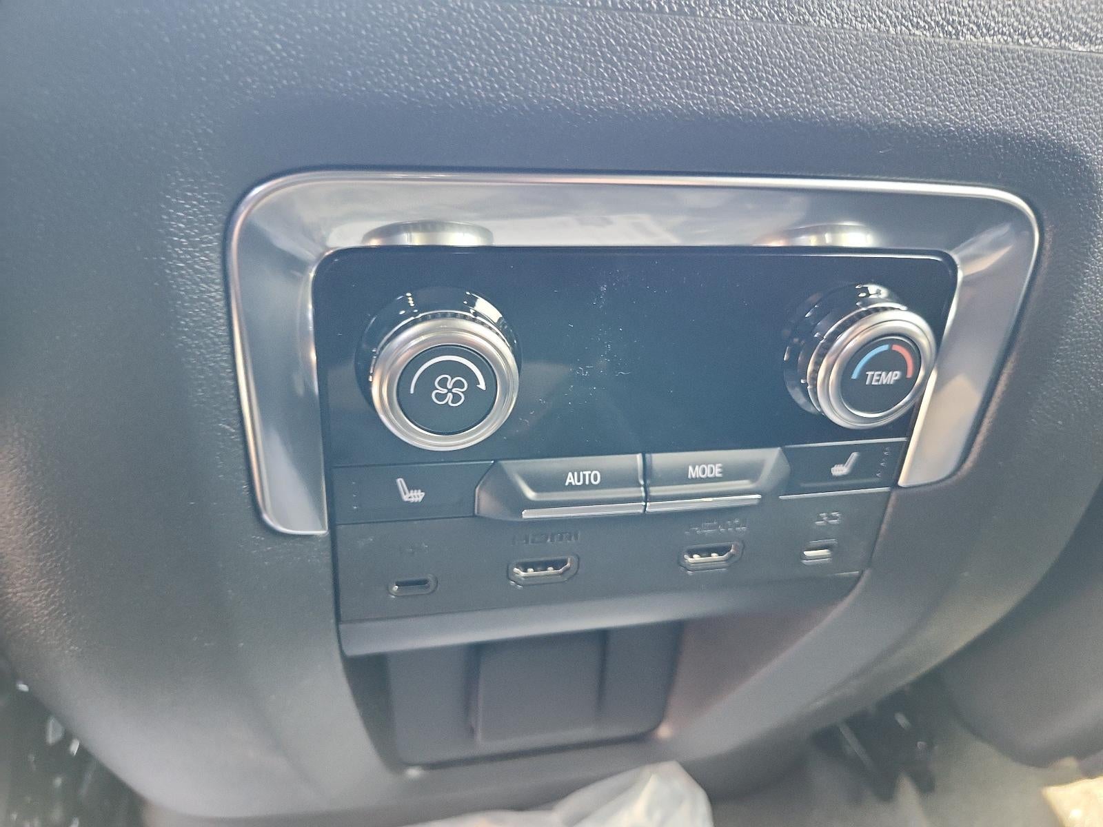2026 GMC Yukon XL 4WD 4dr Elevation