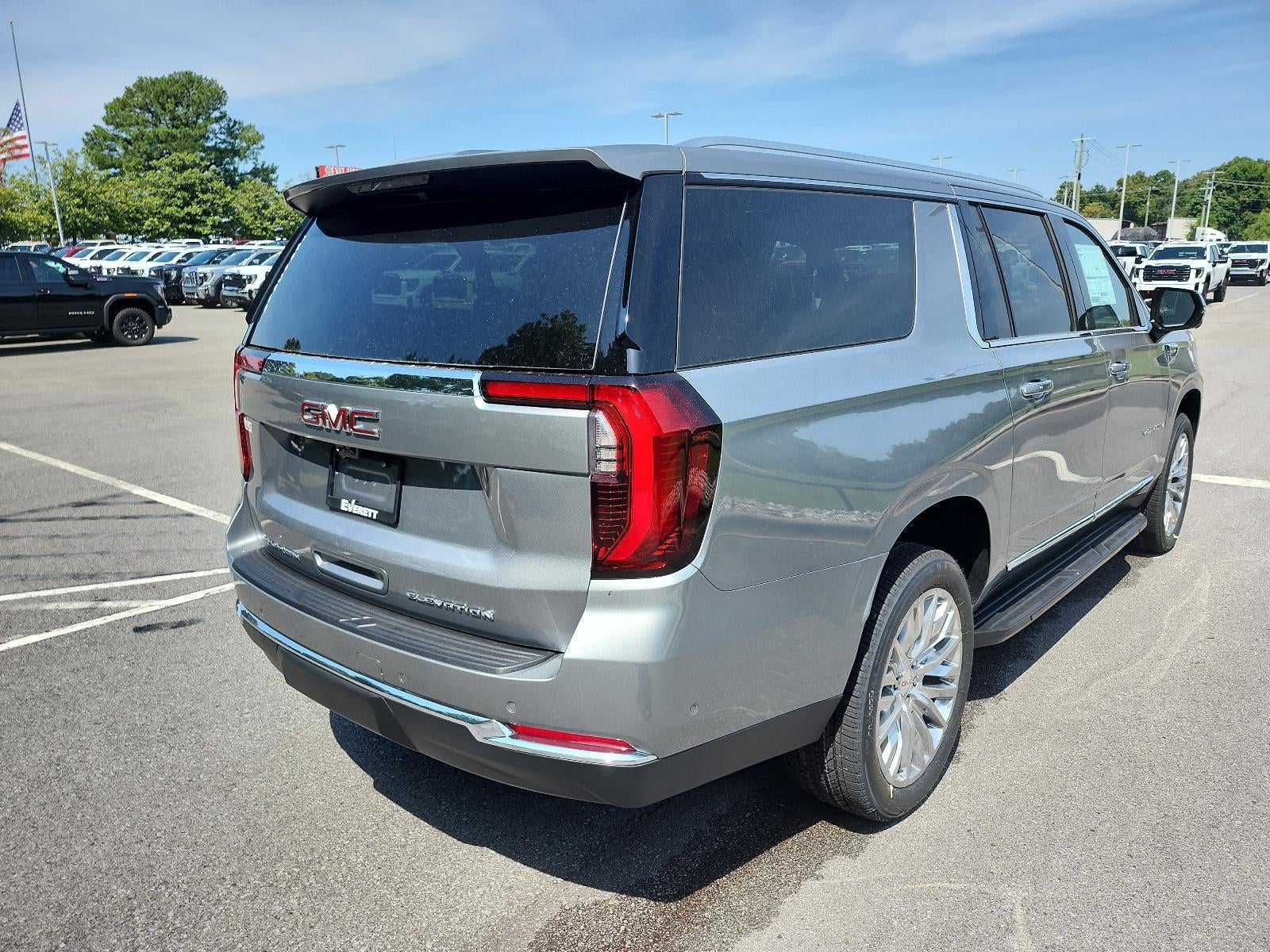 2026 GMC Yukon XL 4WD 4dr Elevation