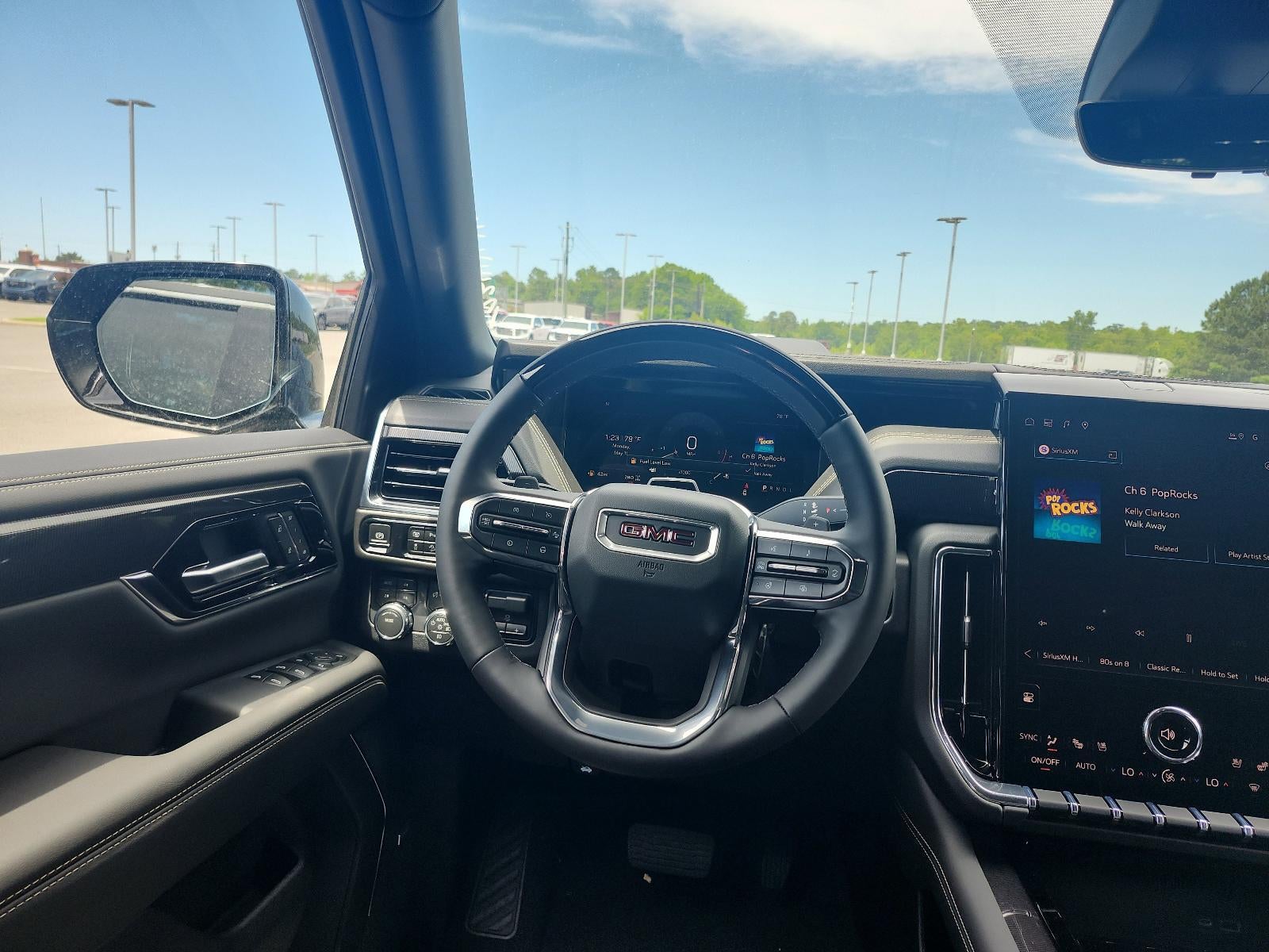 2026 GMC Yukon XL 4WD 4dr Elevation