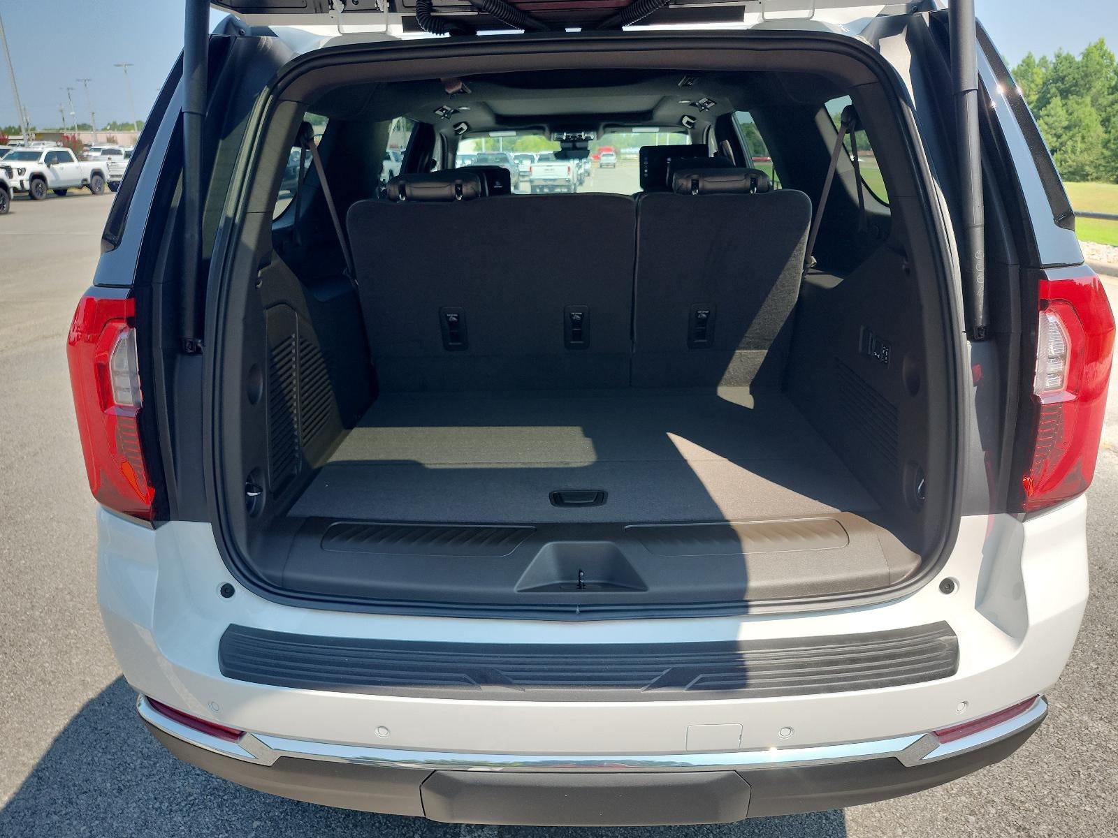 2026 GMC Yukon XL 4WD 4dr Elevation