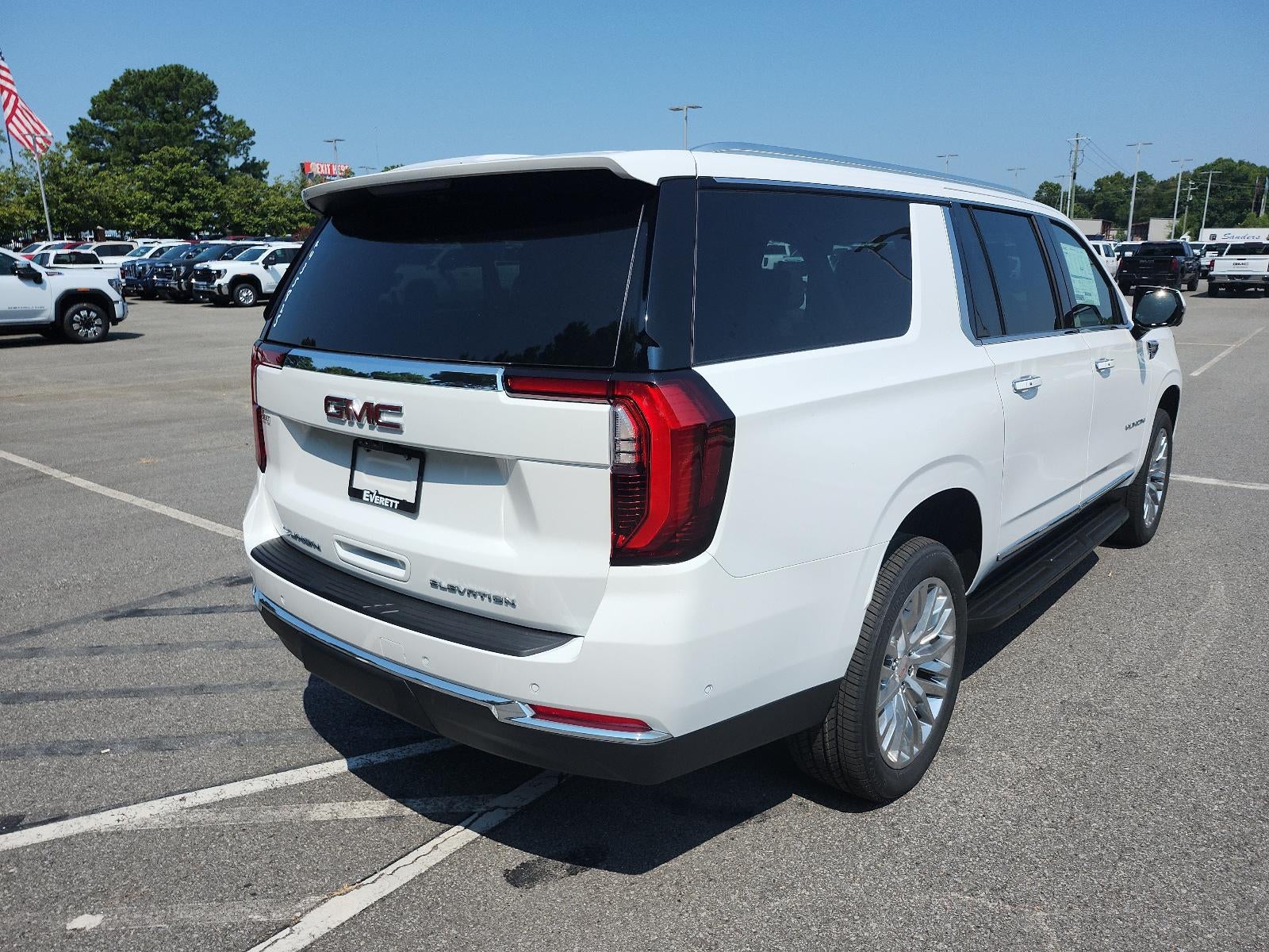 2026 GMC Yukon XL 4WD 4dr Elevation