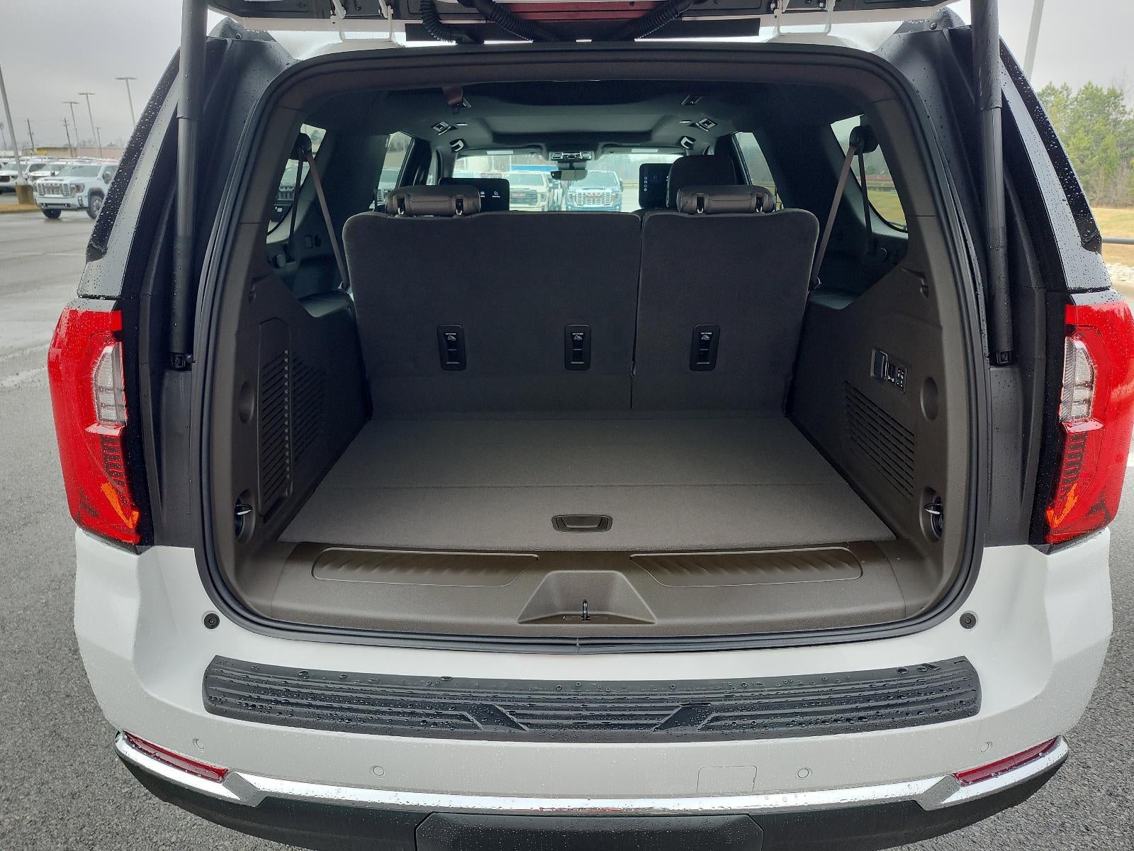 2026 GMC Yukon XL 4WD 4dr Elevation