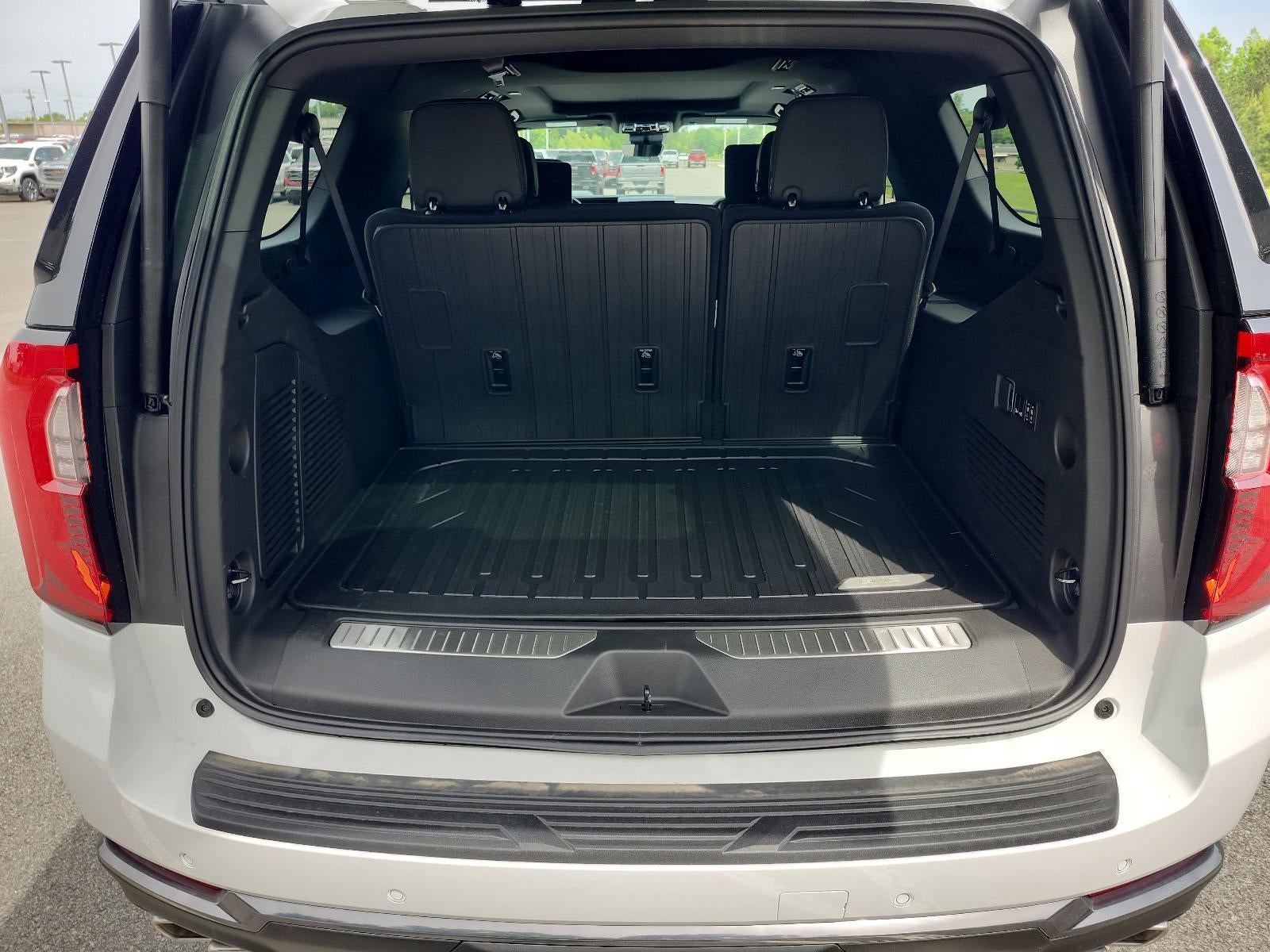 2026 GMC Yukon XL 4WD 4dr AT4