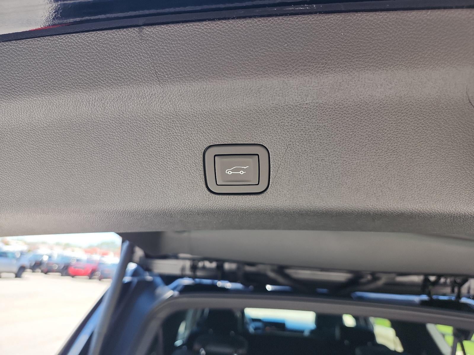 2026 GMC Yukon XL 4WD 4dr AT4