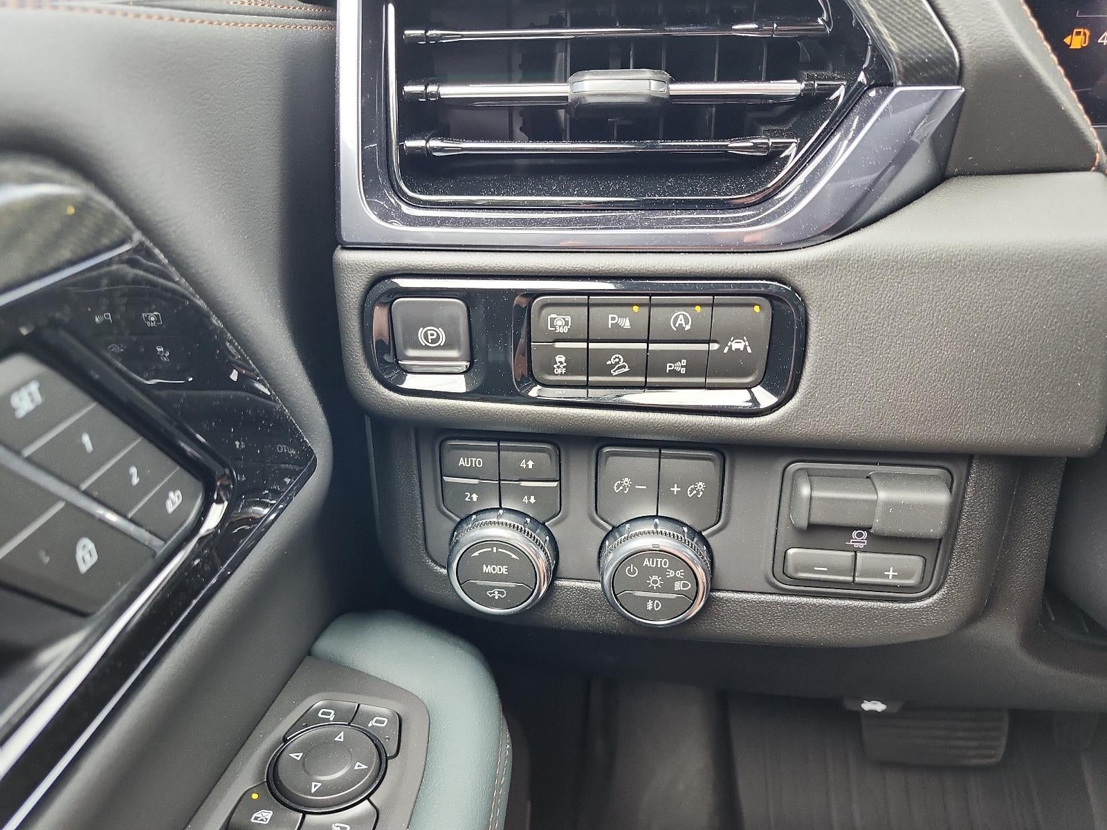2026 GMC Yukon XL 4WD 4dr AT4