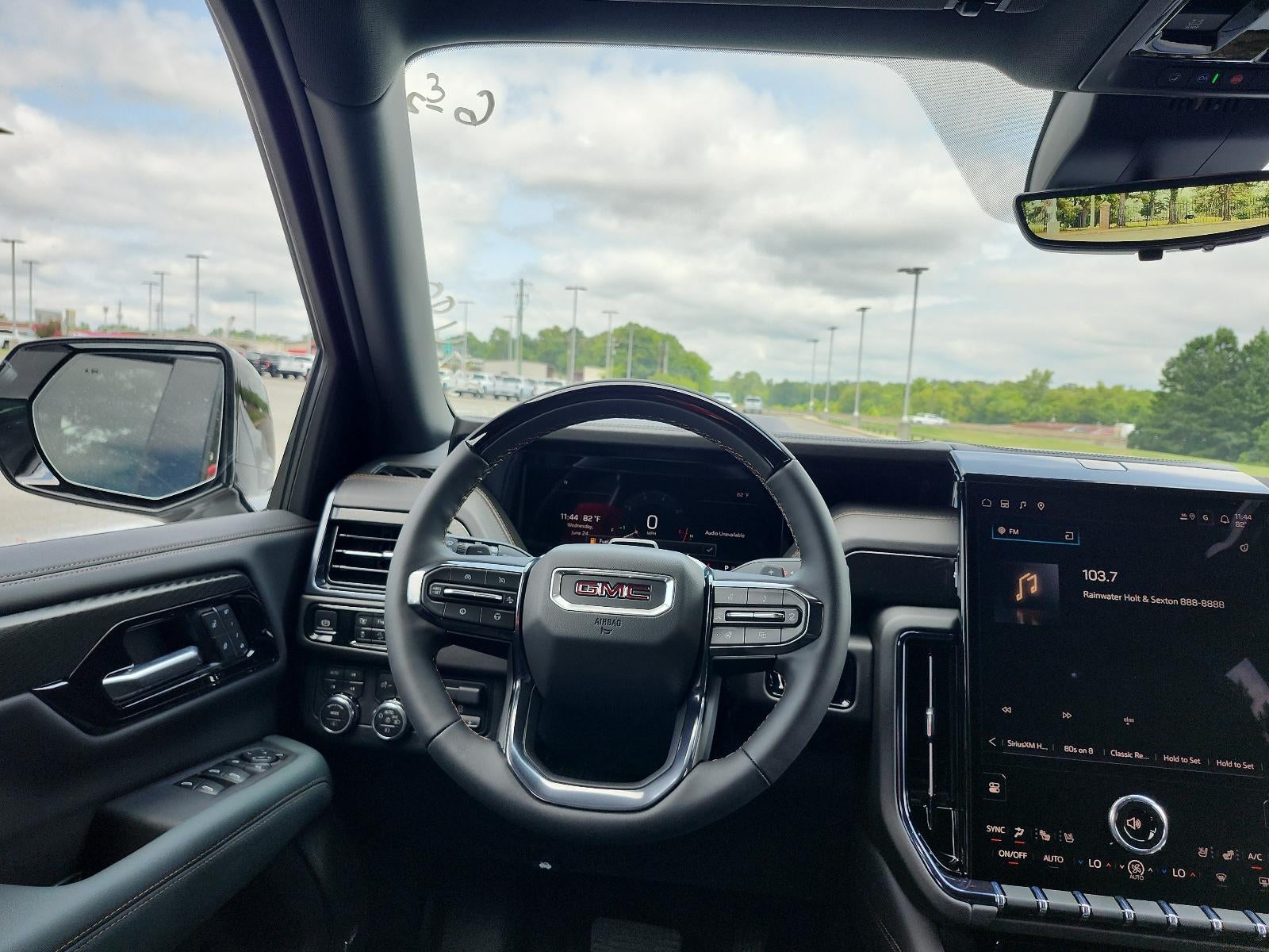 2026 GMC Yukon XL 4WD 4dr AT4