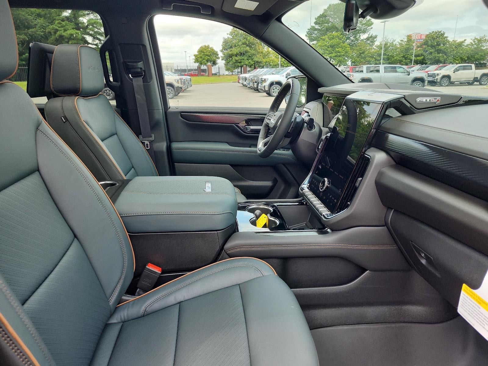 2026 GMC Yukon XL 4WD 4dr AT4