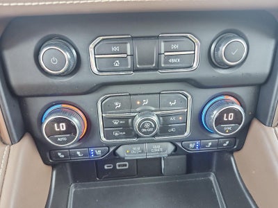 2021 Chevrolet Suburban High Country