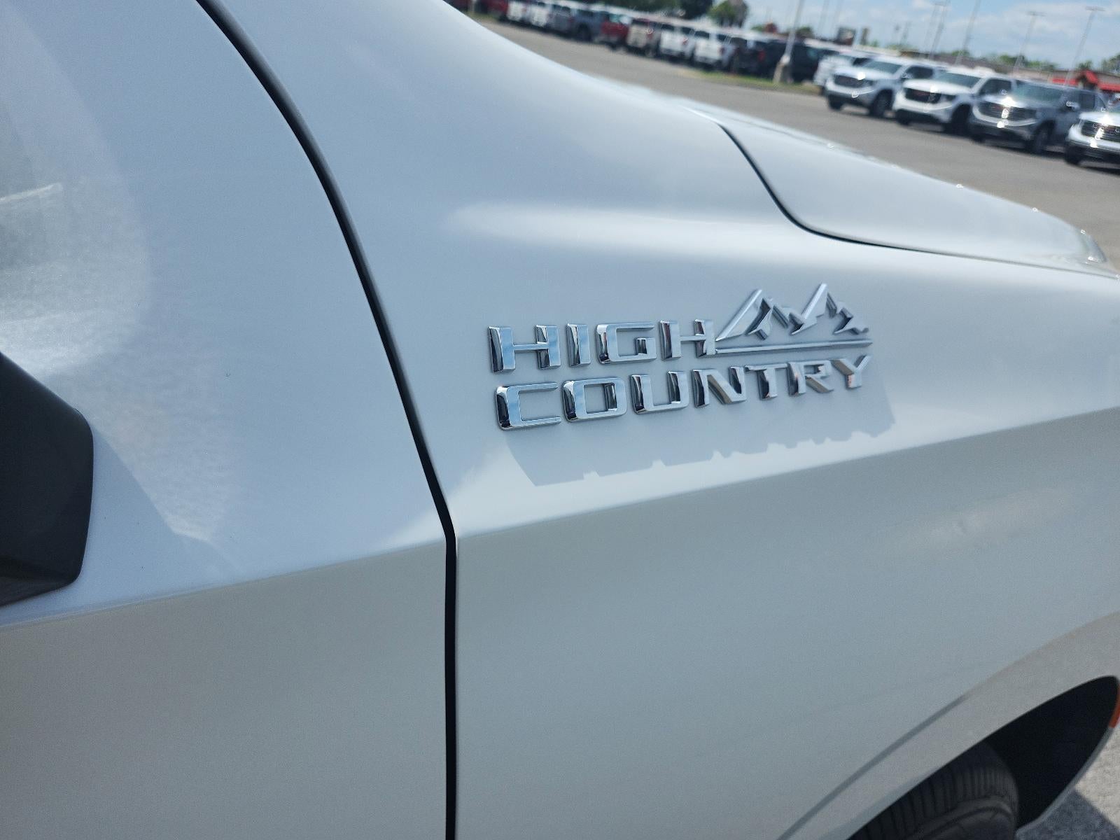 2021 Chevrolet Suburban High Country