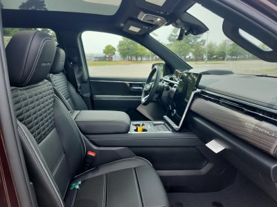 2025 GMC Sierra EV e4WD Crew Cab Max Range Denali