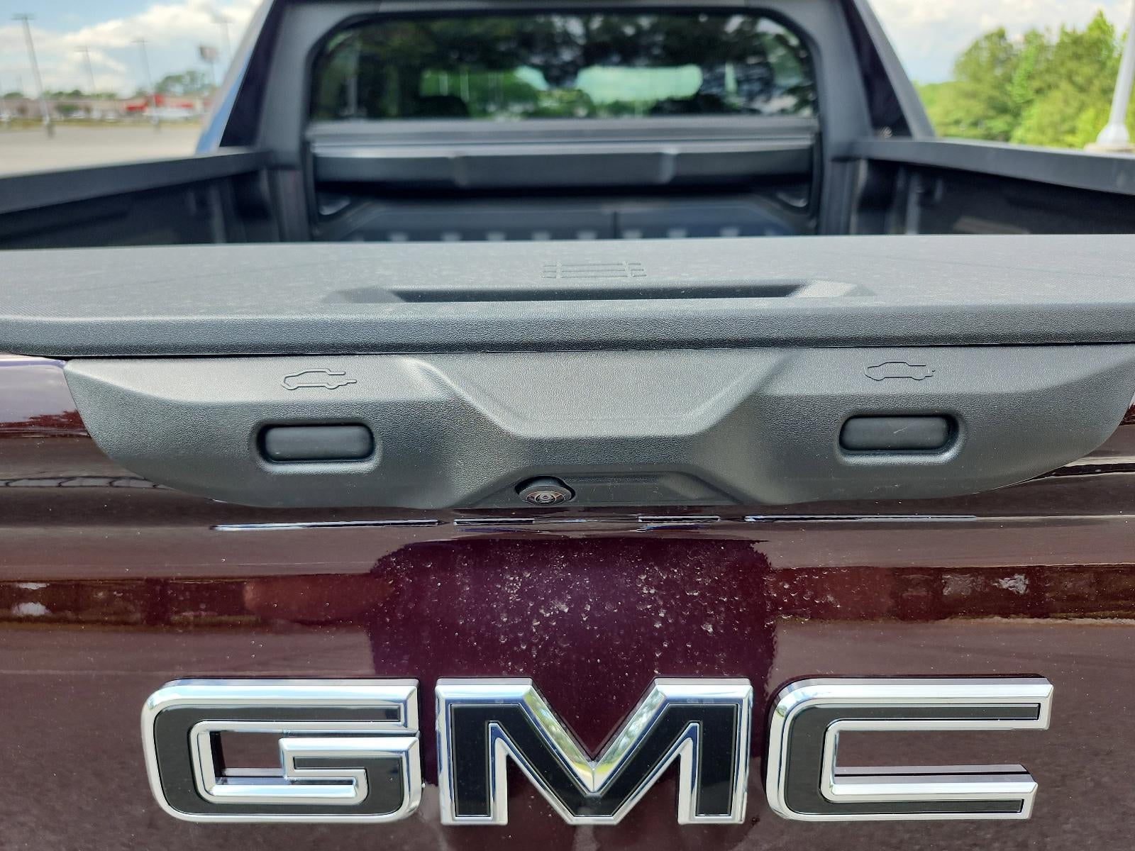 2025 GMC Sierra EV e4WD Crew Cab Max Range Denali