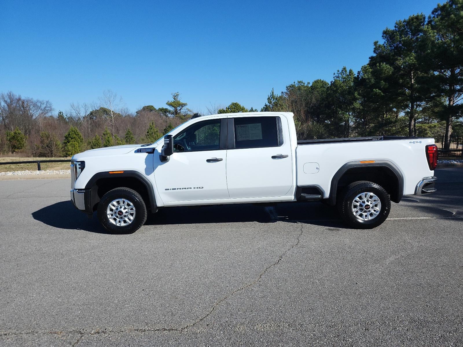 2024 GMC Sierra 2500 HD Pro
