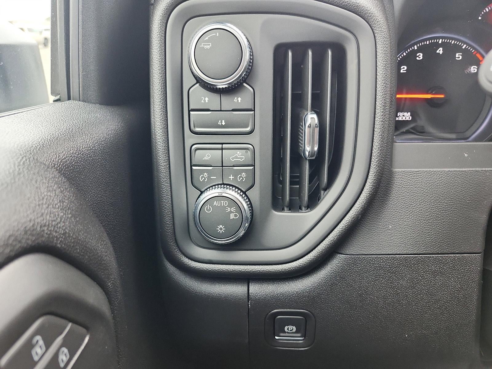 2026 GMC Sierra 2500 HD Crew Cab Standard Box 4-Wheel Drive Pro