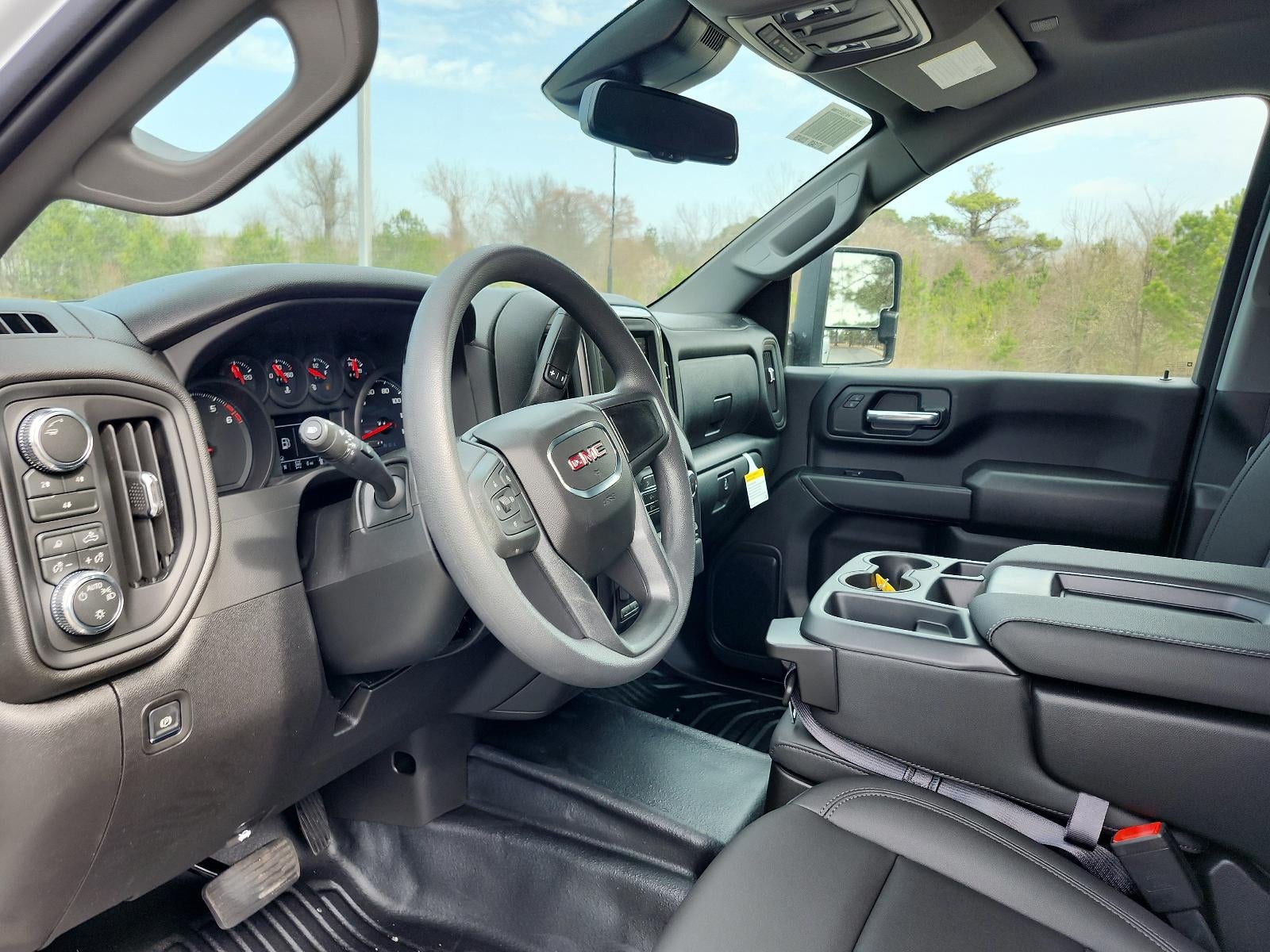 2026 GMC Sierra 2500 HD Crew Cab Long Box 4-Wheel Drive Pro